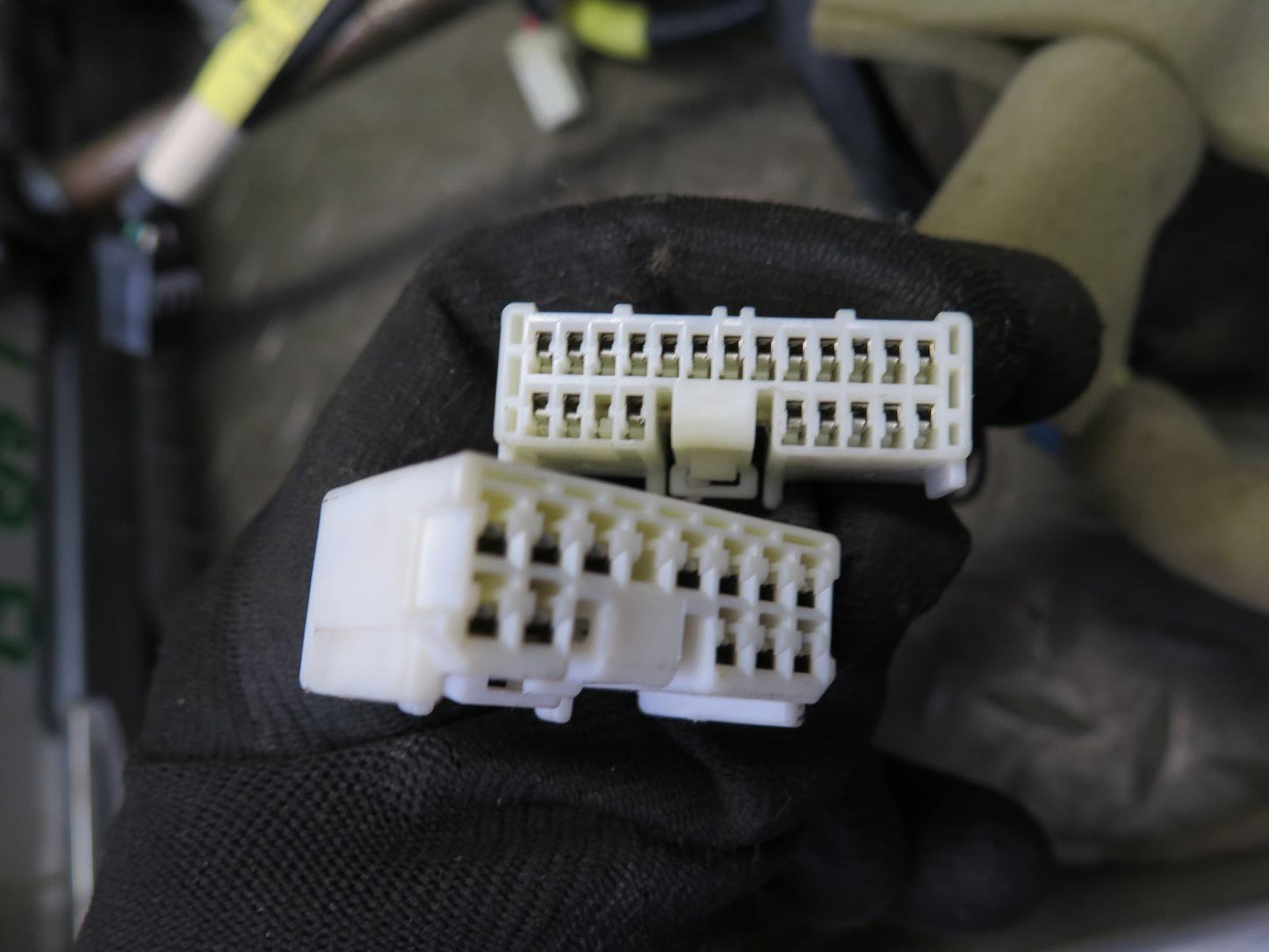 98-00 Lexus LS400 Front Left Seat Lower Frame Track Rail w Motor & Wire OEM