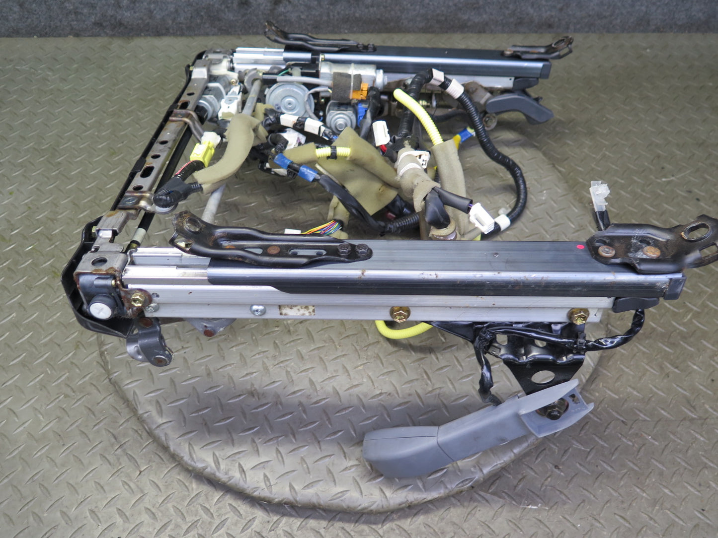 98-00 Lexus LS400 Front Left Seat Lower Frame Track Rail w Motor & Wire OEM