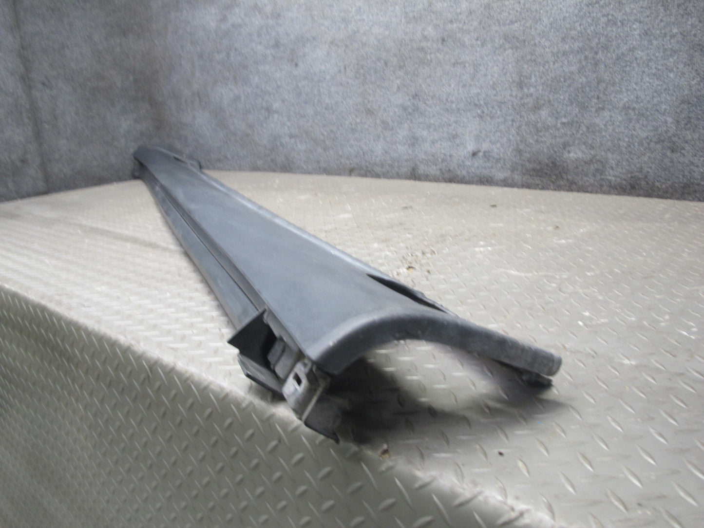 2011-2018 Porsche Cayenne 958 Left & Right Side Skirt Rocker Panel Molding Set