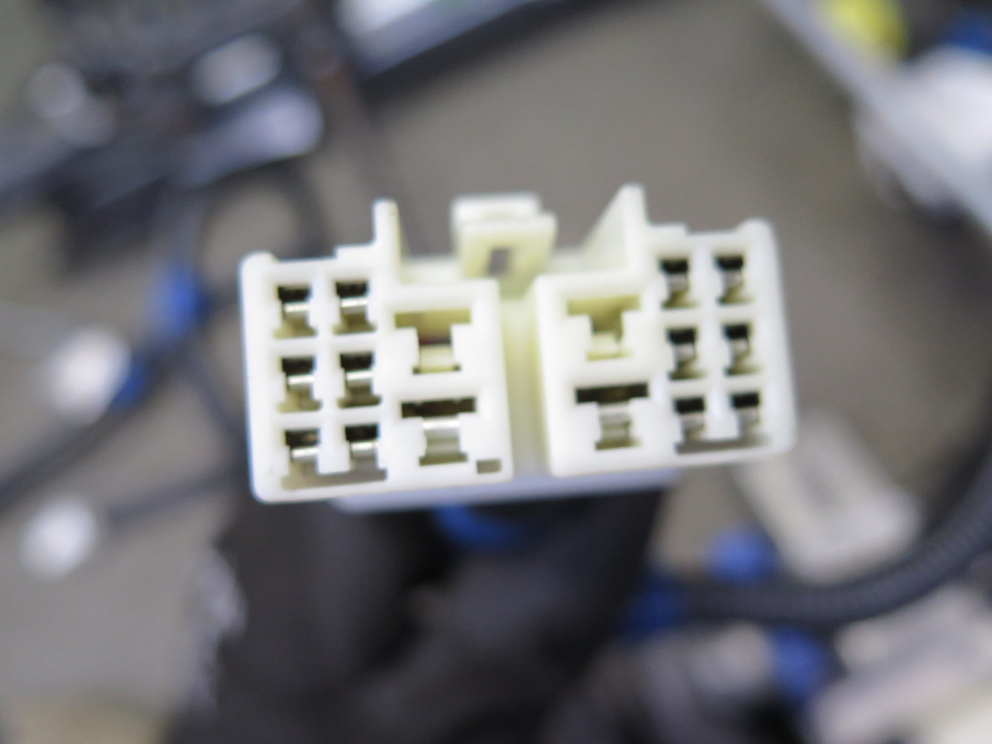 97-00 Lexus LS400 Front Right Seat Lower Frame Track Rail w Motor & Wire OEM