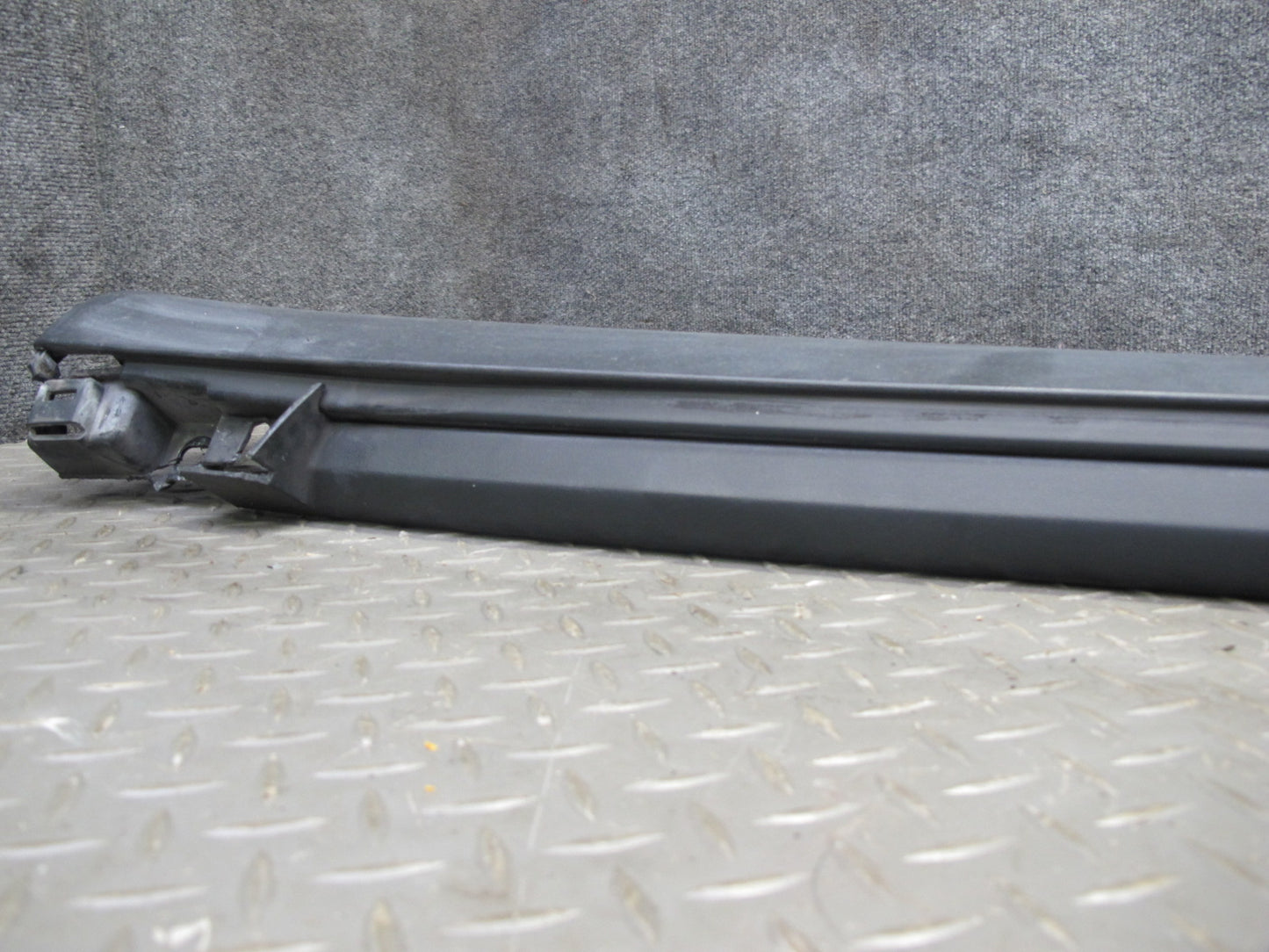 2011-2018 Porsche Cayenne 958 Left & Right Side Skirt Rocker Panel Molding Set