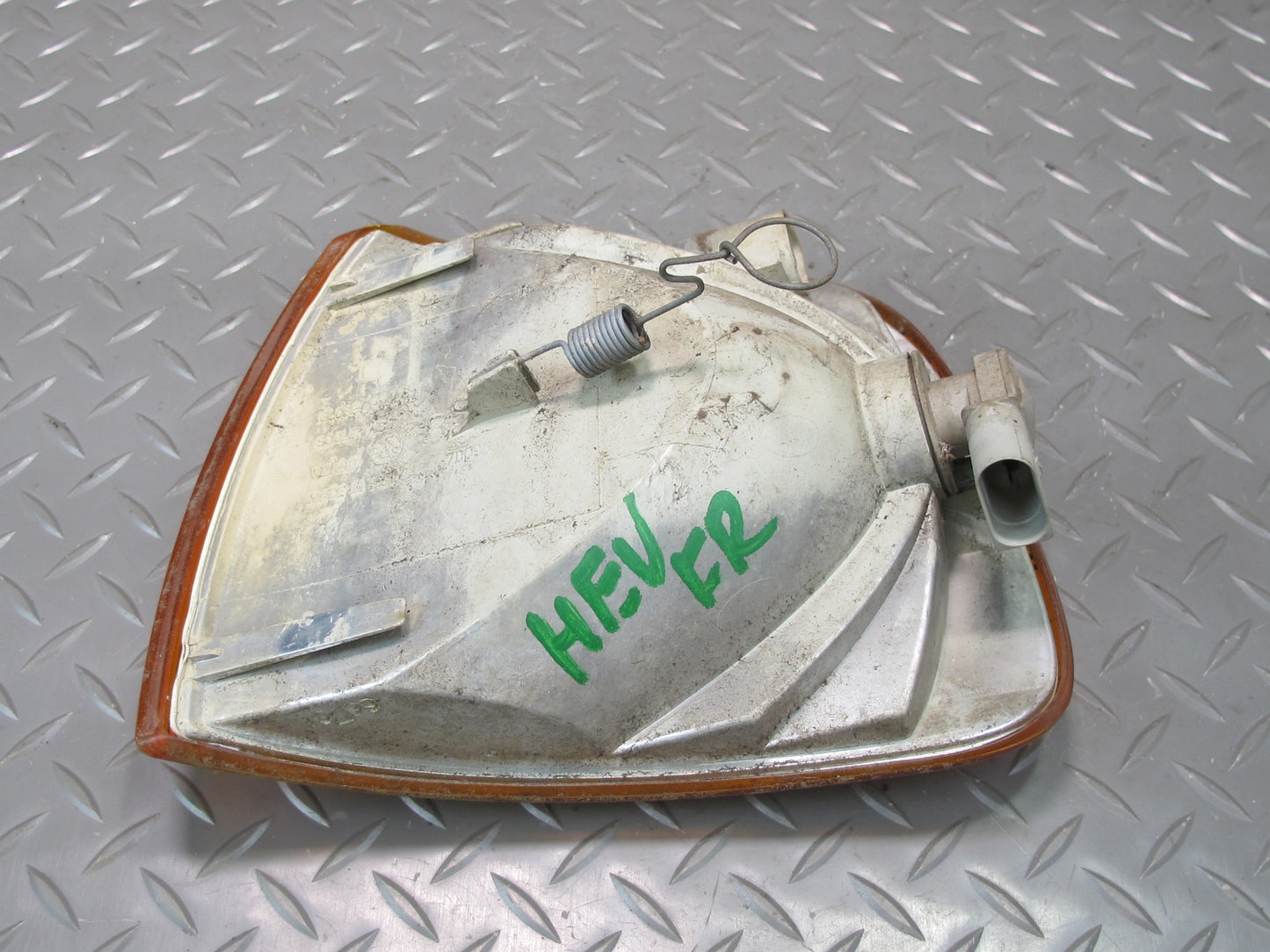 99-03 VW Eurovan T4 Set of 2 Front Left  & Right Turn Signal Light Lamp OEM