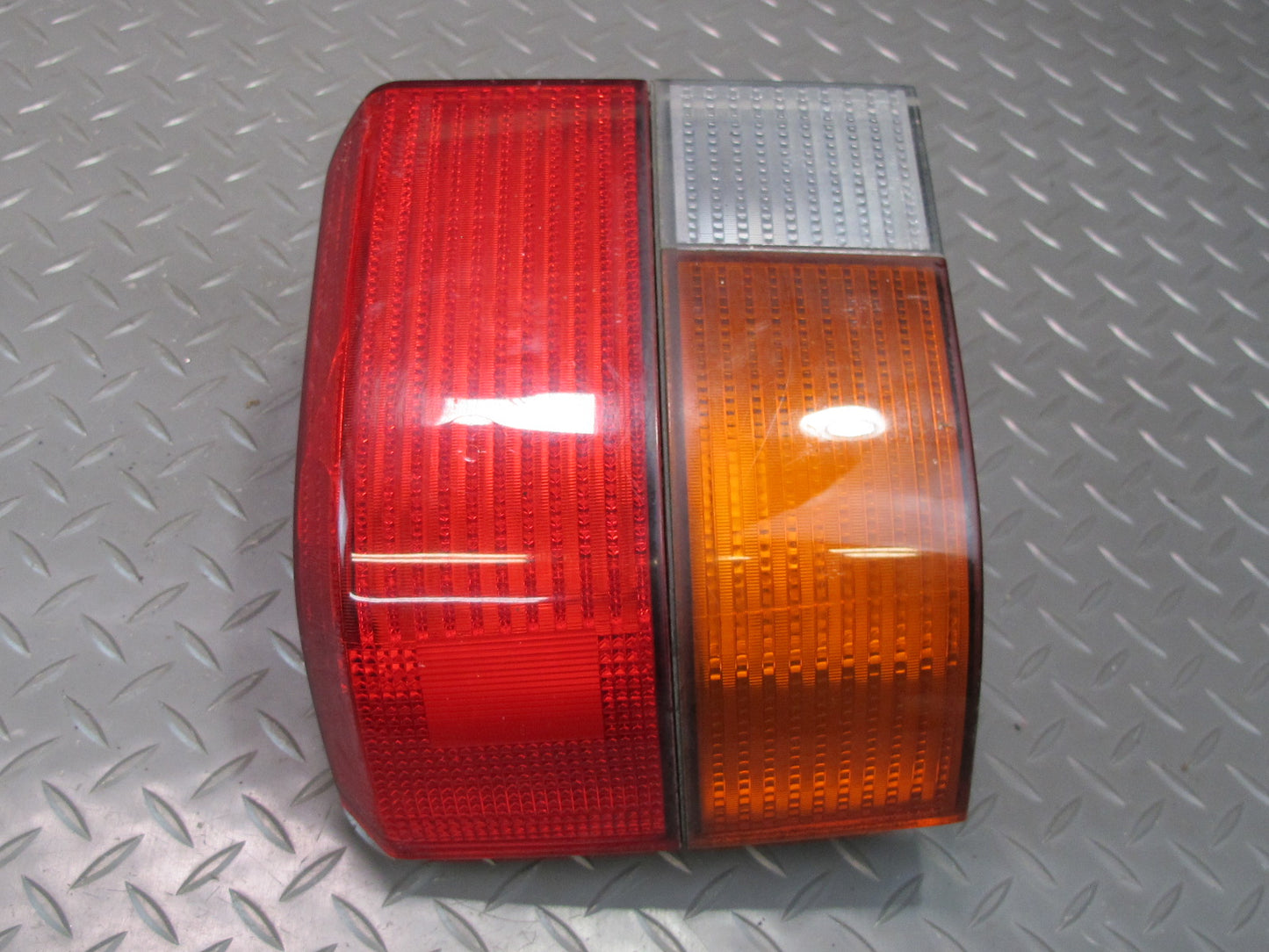 99-03 VW Eurovan T4 Set of 2 Rear Left  & Right Tail Light Lamp OEM