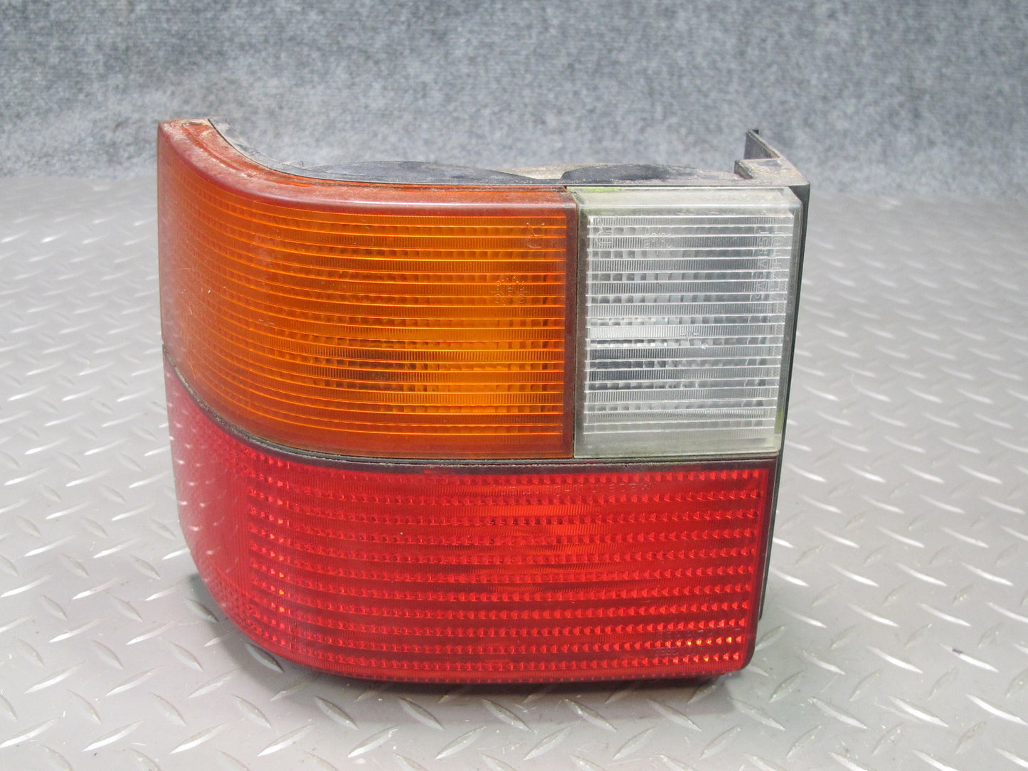 99-03 VW Eurovan T4 Set of 2 Rear Left  & Right Tail Light Lamp OEM