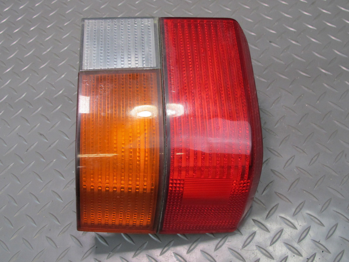 99-03 VW Eurovan T4 Set of 2 Rear Left  & Right Tail Light Lamp OEM