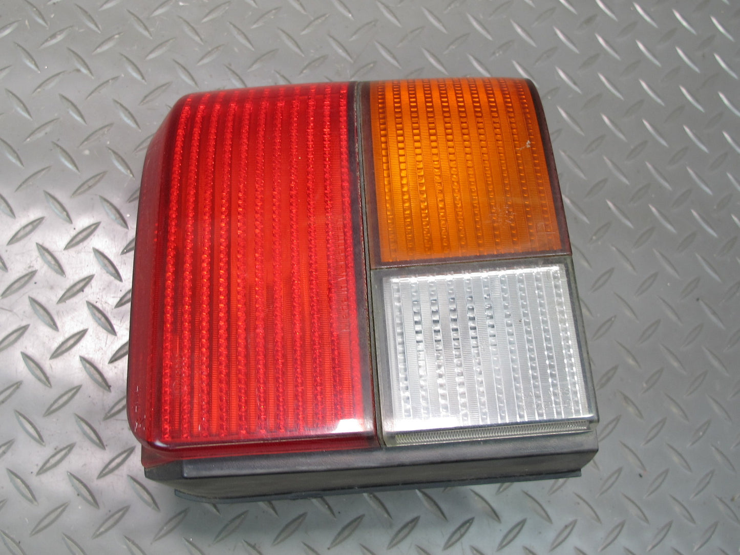 99-03 VW Eurovan T4 Set of 2 Rear Left  & Right Tail Light Lamp OEM