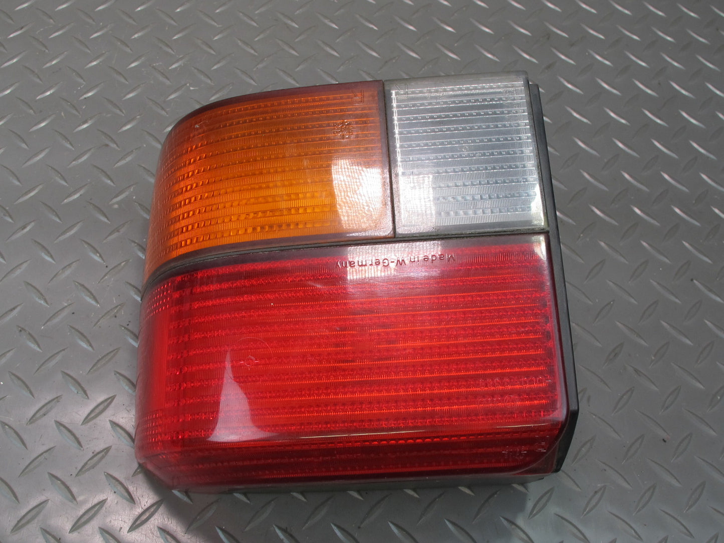 99-03 VW Eurovan T4 Set of 2 Rear Left  & Right Tail Light Lamp OEM
