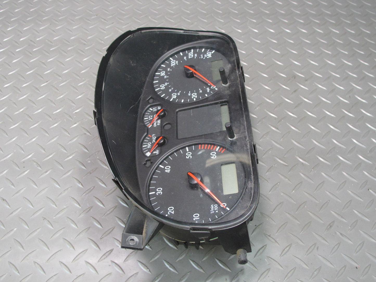 2000 VW Eurovan T4 2.8L A/T Instrument Cluster Gauge Speedometer OEM