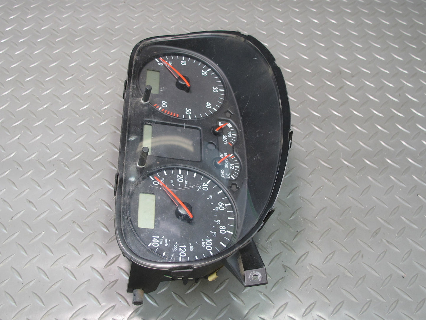 2000 VW Eurovan T4 2.8L A/T Instrument Cluster Gauge Speedometer OEM