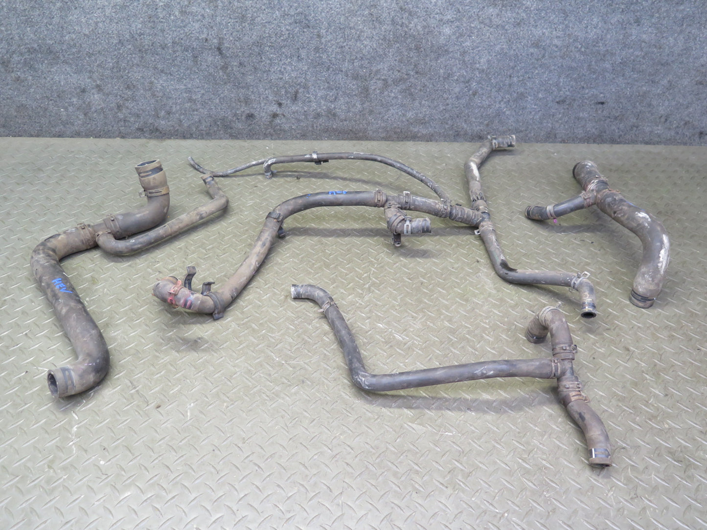 2000 VW Eurovan T4 2.8L AES Engine Radiator Coolant Hose Pipe Line Set OEM
