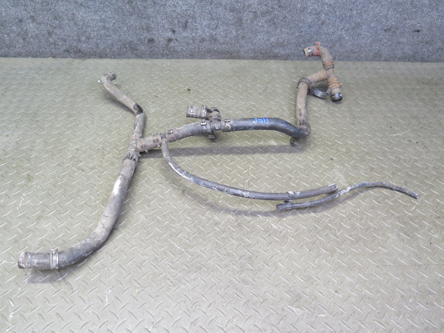 2000 VW Eurovan T4 2.8L AES Engine Radiator Coolant Hose Pipe Line Set OEM