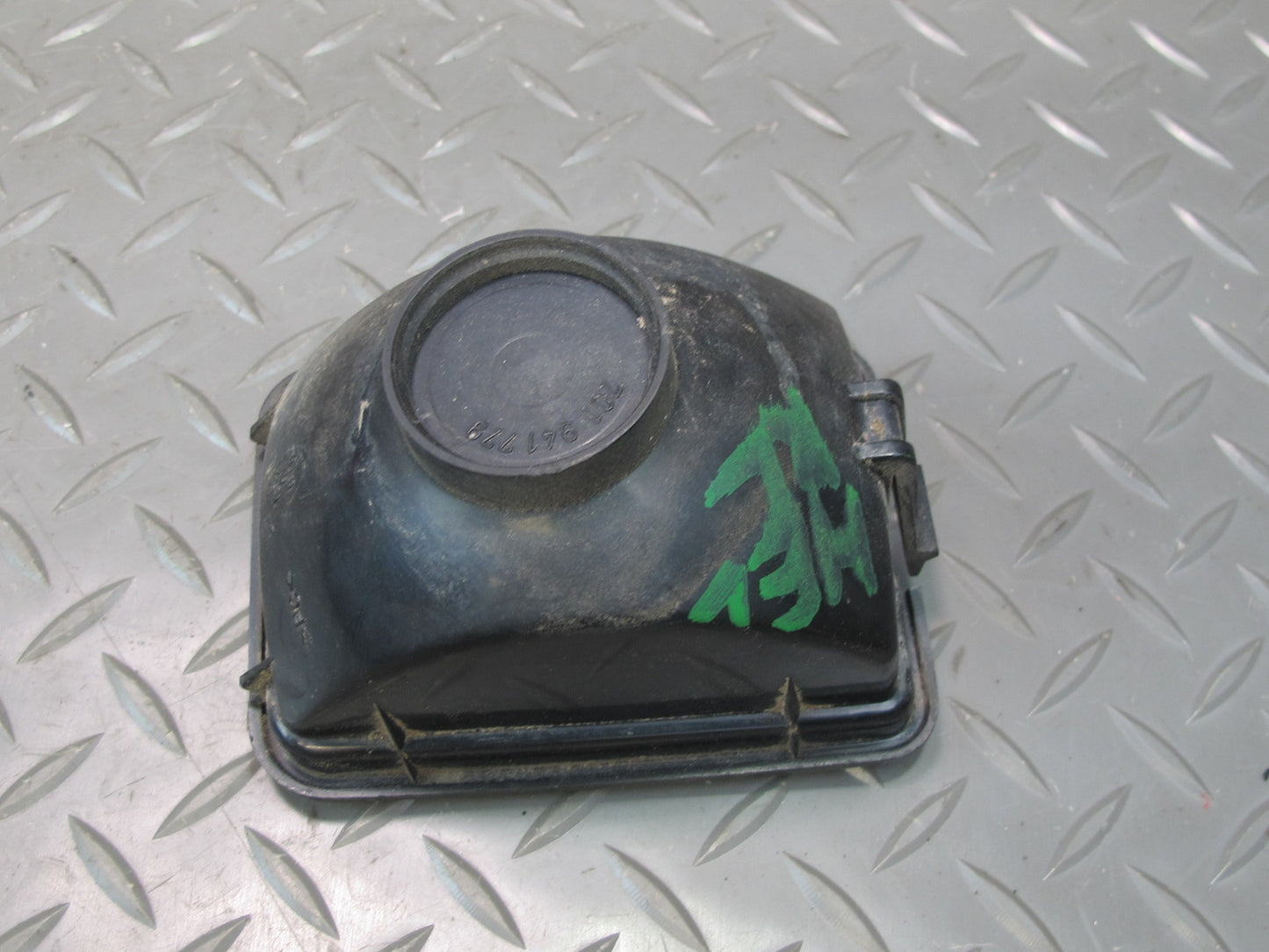 99-03 VW Eurovan T4 Set of 2 Rear Left  & Right Bumper Tail Light Lamp OEM