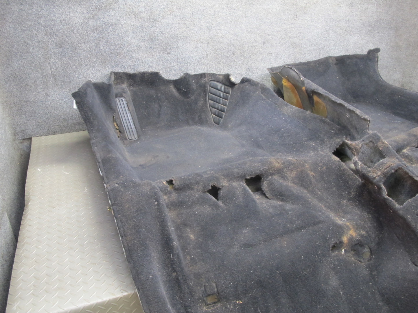 98-00 Lexus UCF20L LS400 Floor Carpet Liner Cover Black OEM