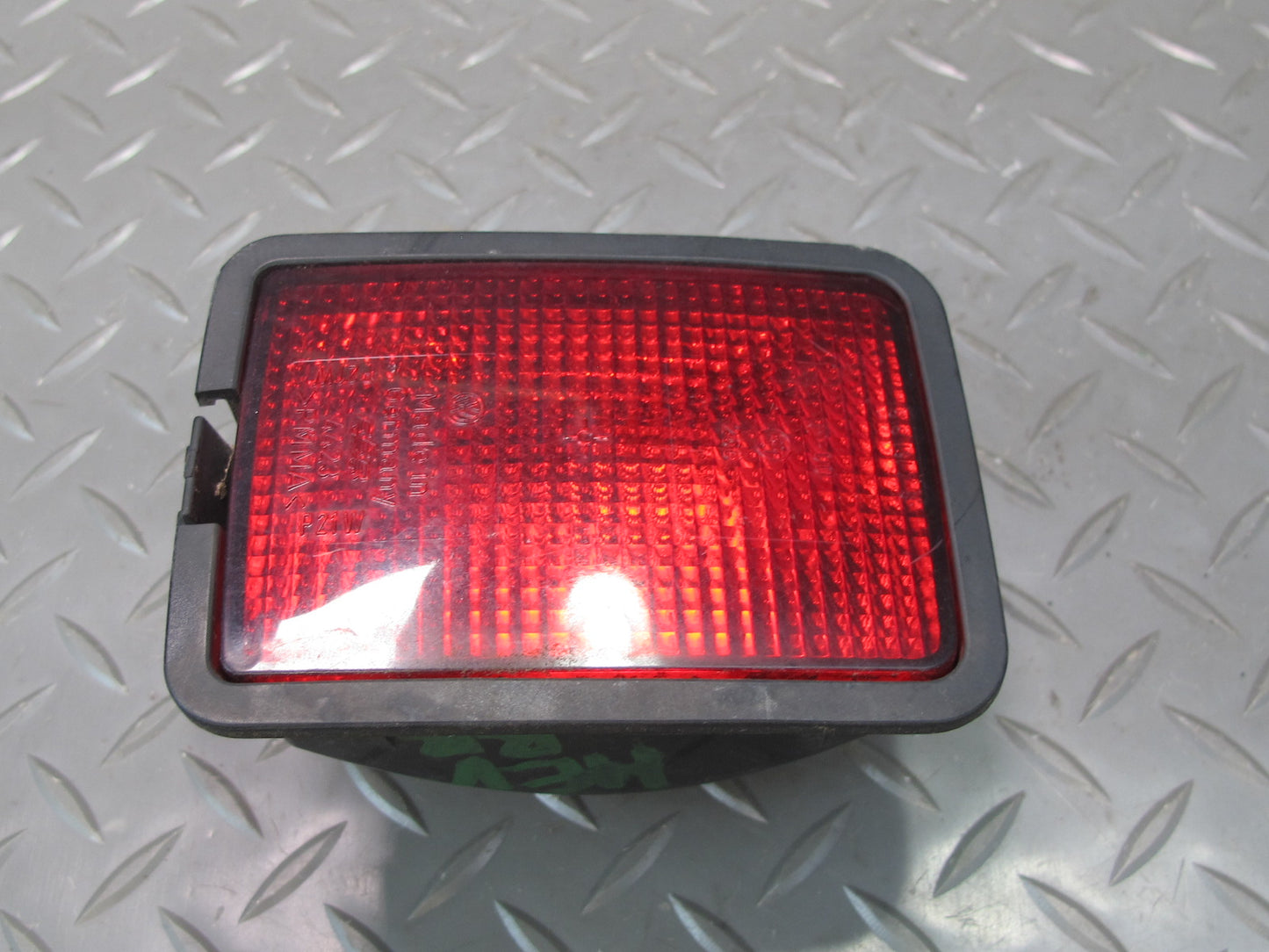 99-03 VW Eurovan T4 Set of 2 Rear Left  & Right Bumper Tail Light Lamp OEM