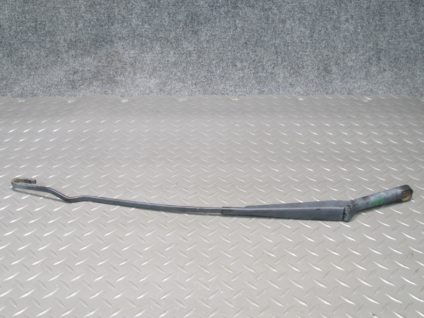 99-03 VW Eurovan T4 Set of 2 Front Windshield Left & Right Wiper Arm OEM