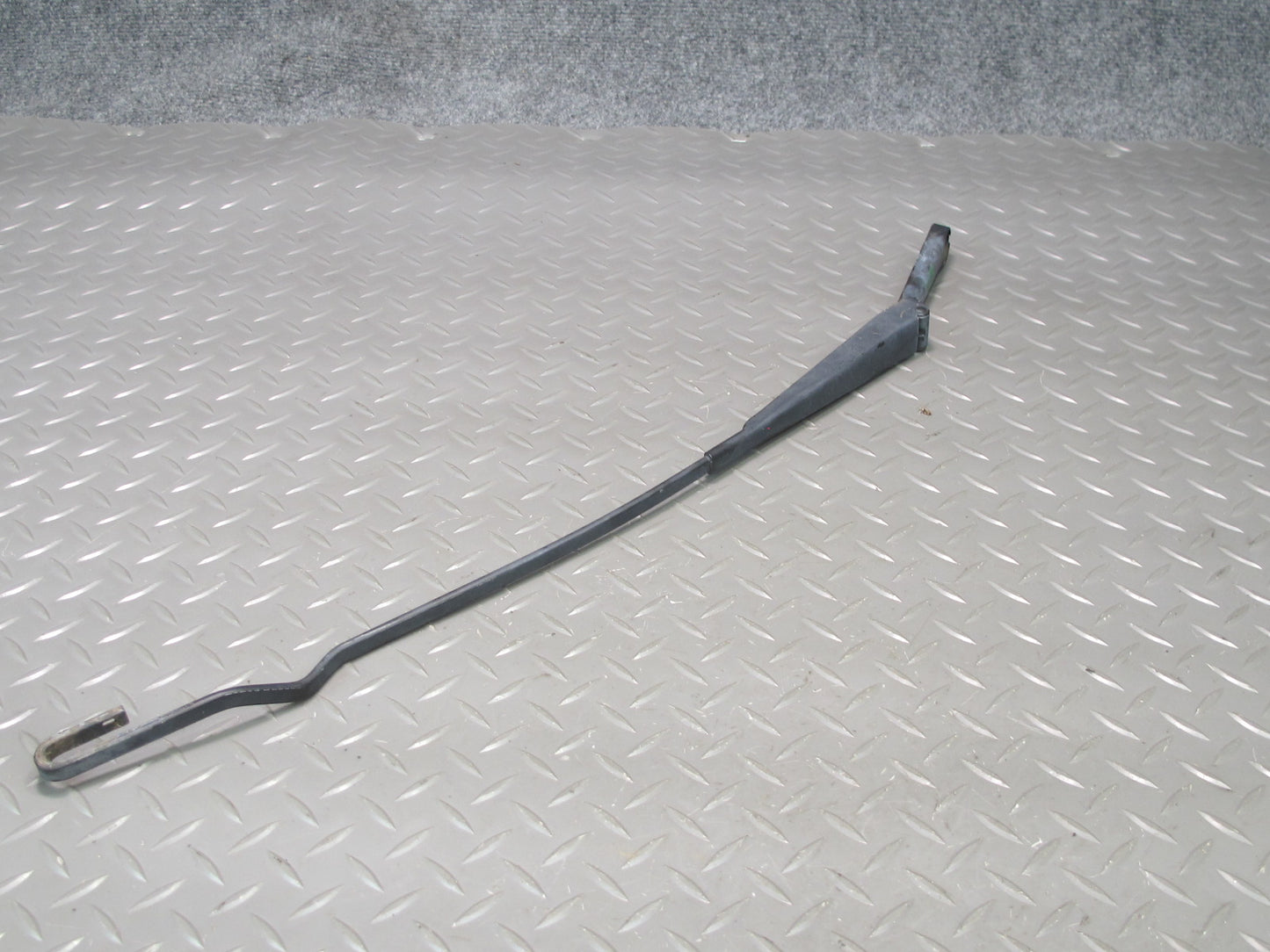 99-03 VW Eurovan T4 Set of 2 Front Windshield Left & Right Wiper Arm OEM