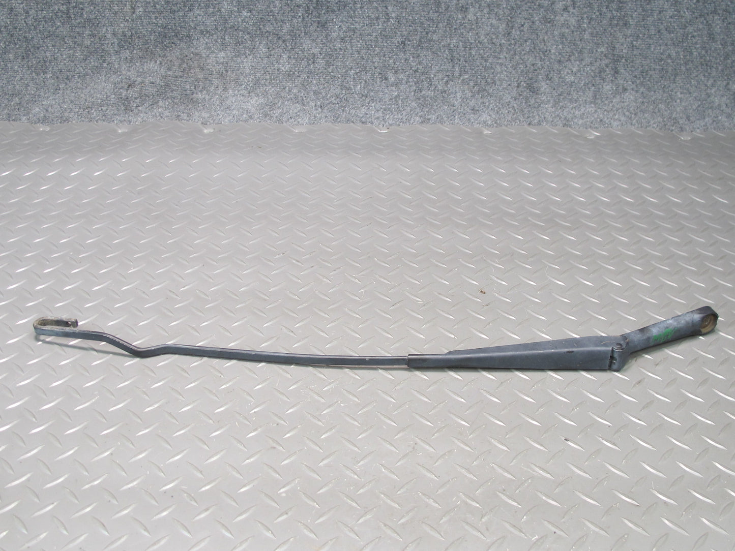 99-03 VW Eurovan T4 Set of 2 Front Windshield Left & Right Wiper Arm OEM