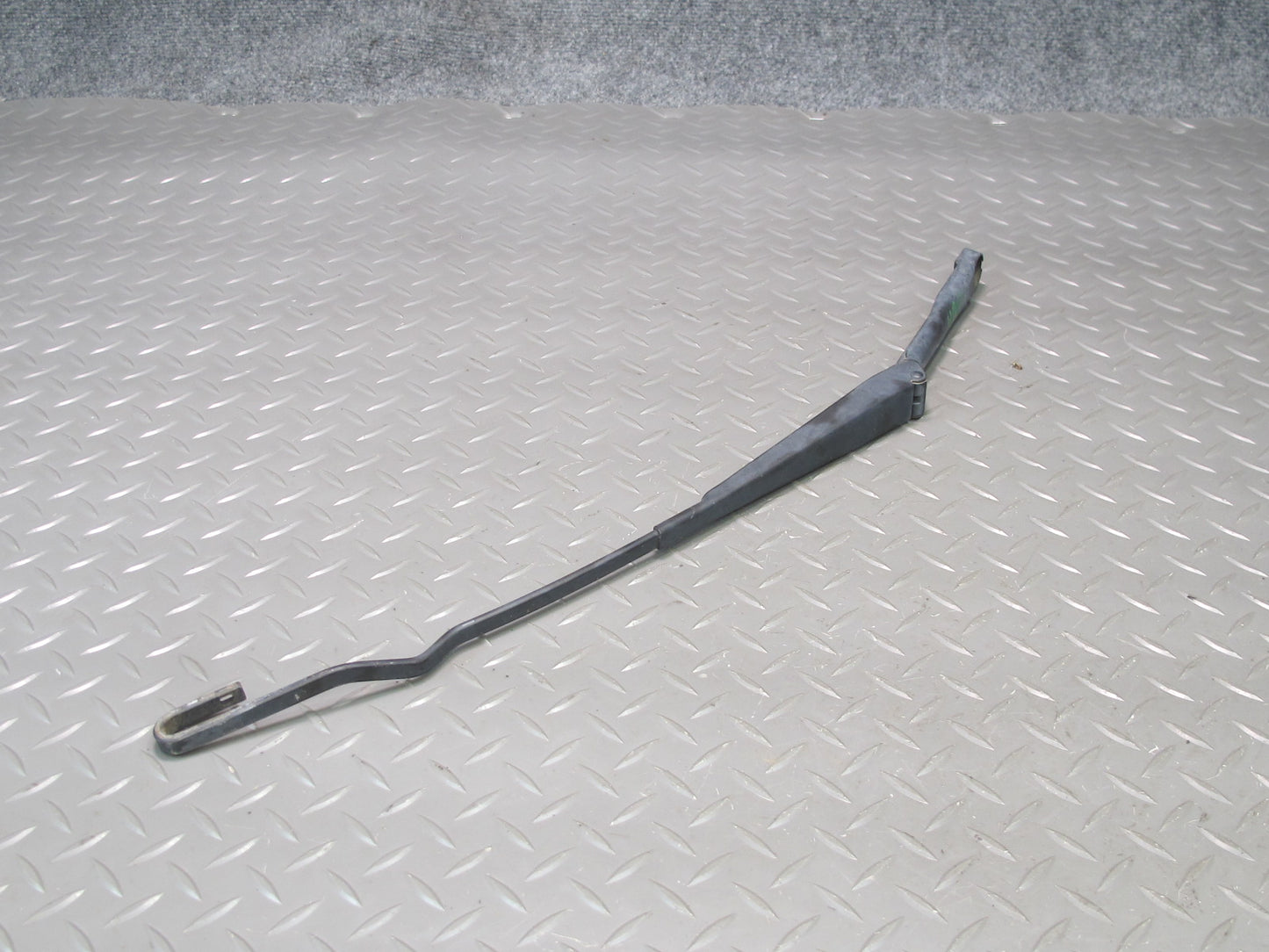 99-03 VW Eurovan T4 Set of 2 Front Windshield Left & Right Wiper Arm OEM