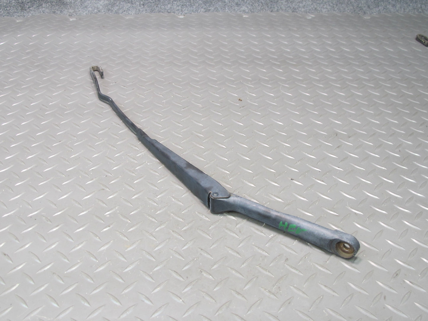 99-03 VW Eurovan T4 Set of 2 Front Windshield Left & Right Wiper Arm OEM