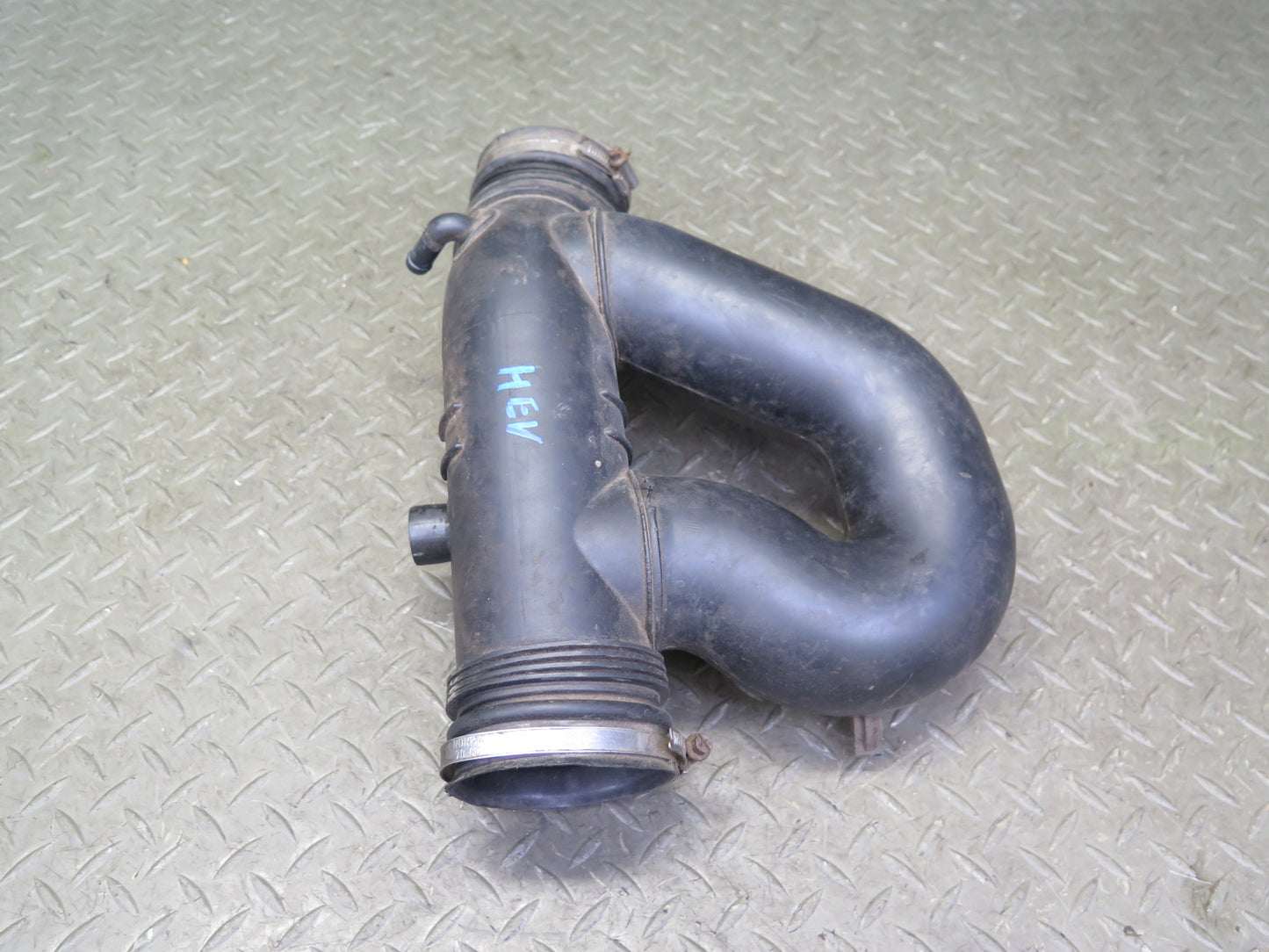99-01 VW Eurovan T4 2.8L AES Air Intake Hose Pipe Duct 021129627E OEM