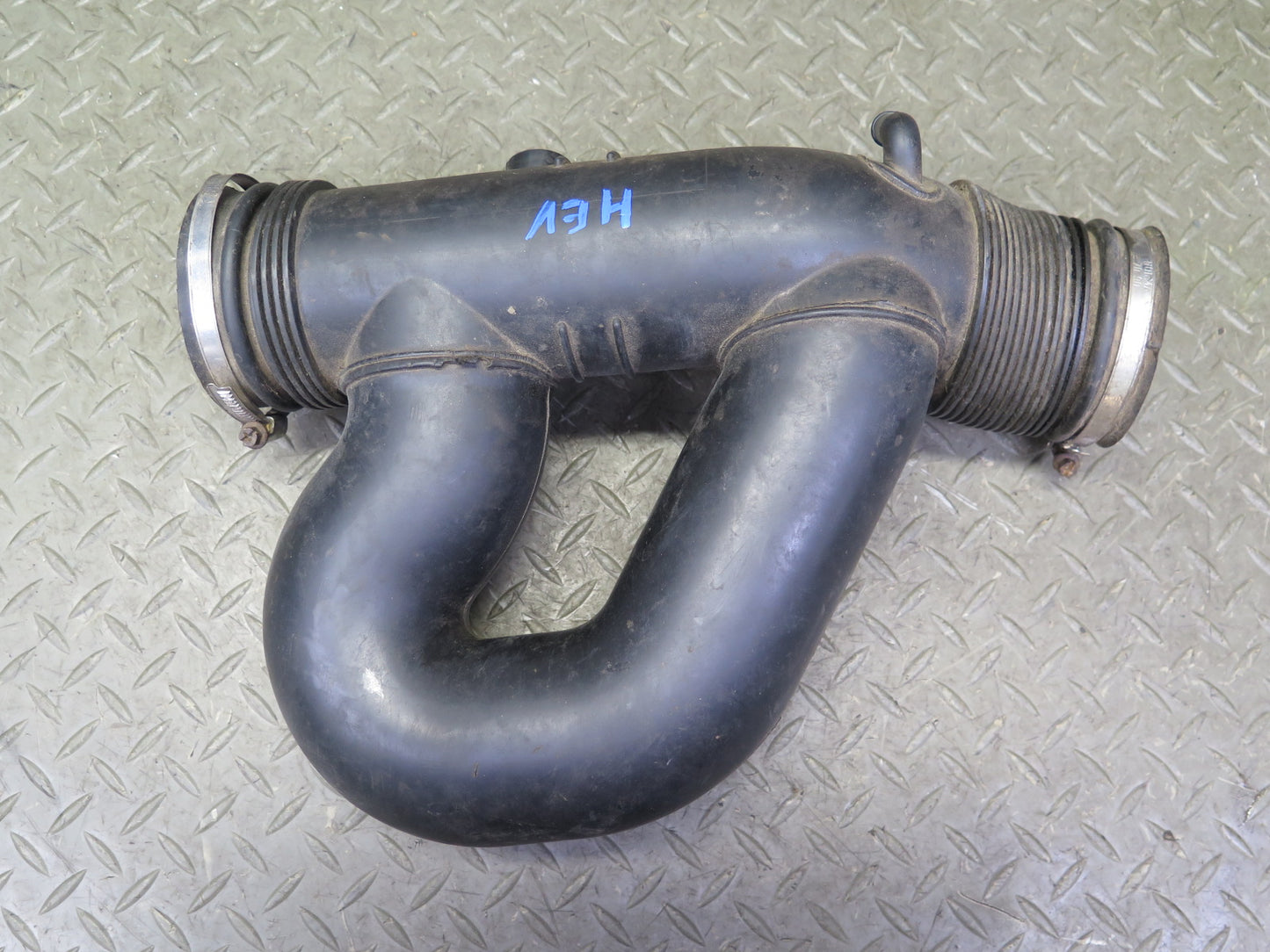 99-01 VW Eurovan T4 2.8L AES Air Intake Hose Pipe Duct 021129627E OEM