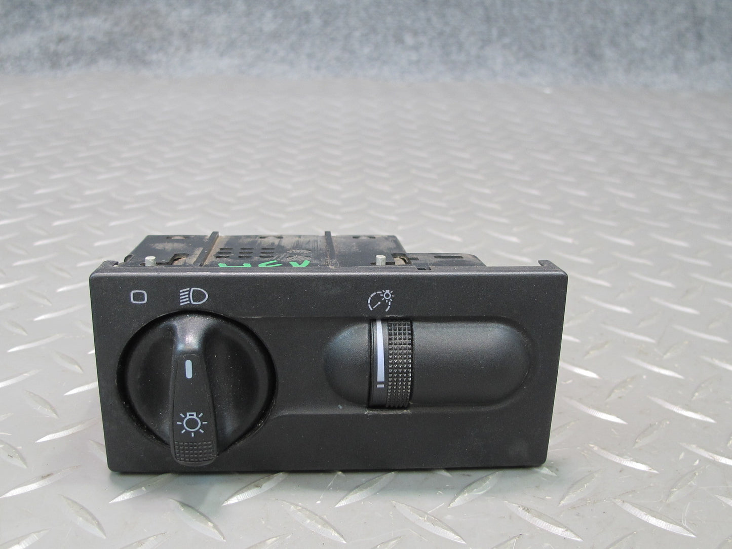 99-00 VW Eurovan T4 Headlight Light Dimmer Switch 7D0941531K OEM