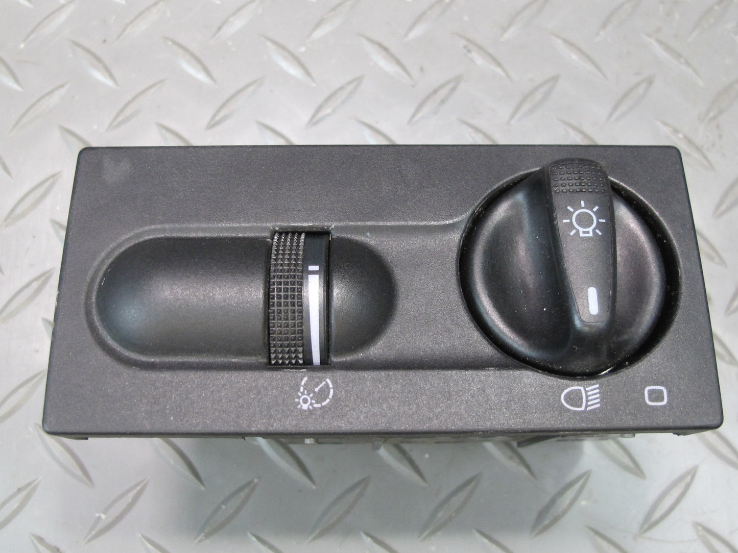 99-00 VW Eurovan T4 Headlight Light Dimmer Switch 7D0941531K OEM