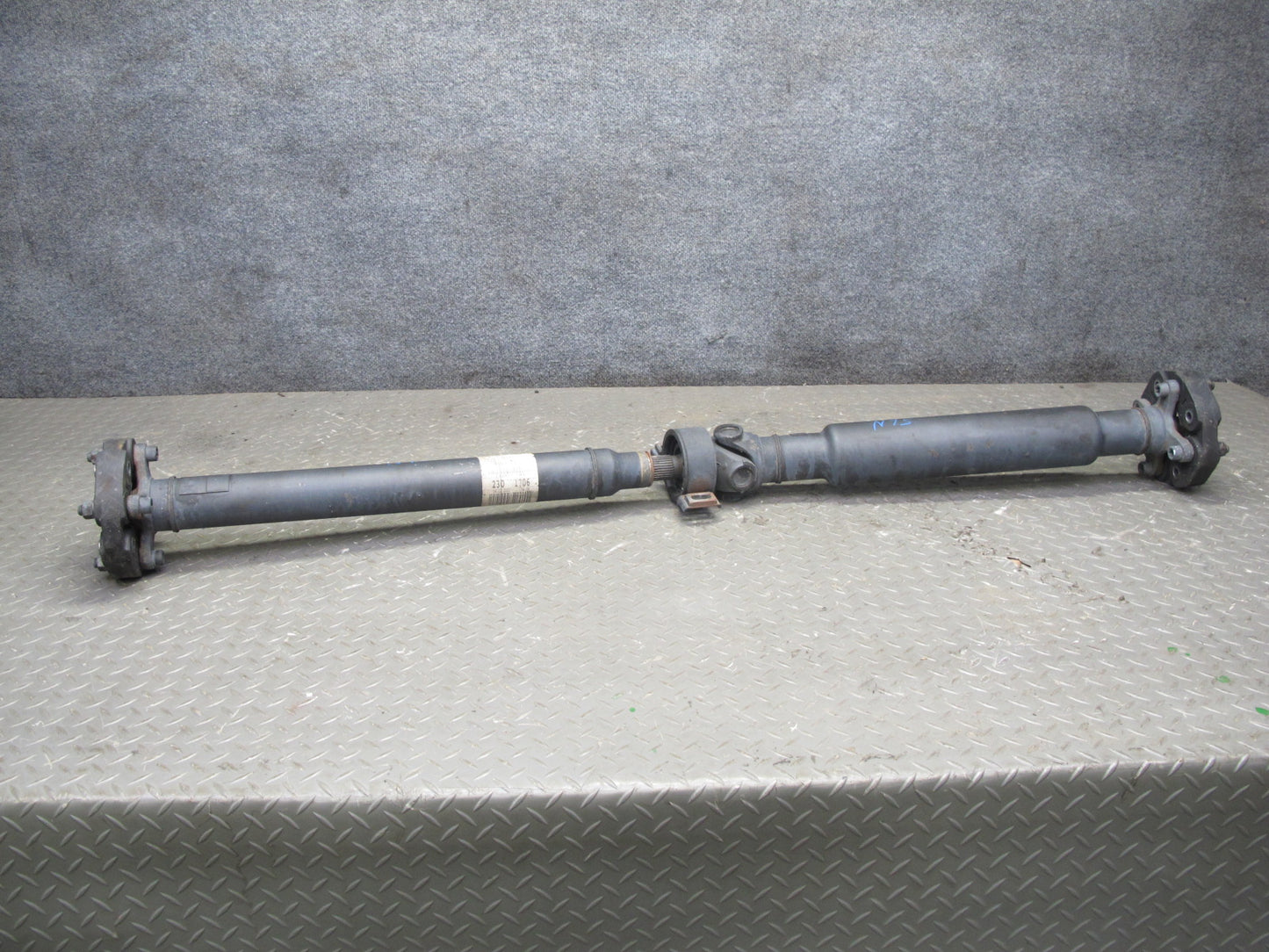04-06 Mercedes R230 SL600 A/T Rear Driveshaft Drive Shaft 85K 2304101706 OEM