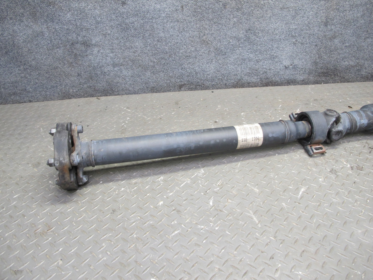 04-06 Mercedes R230 SL600 A/T Rear Driveshaft Drive Shaft 85K 2304101706 OEM