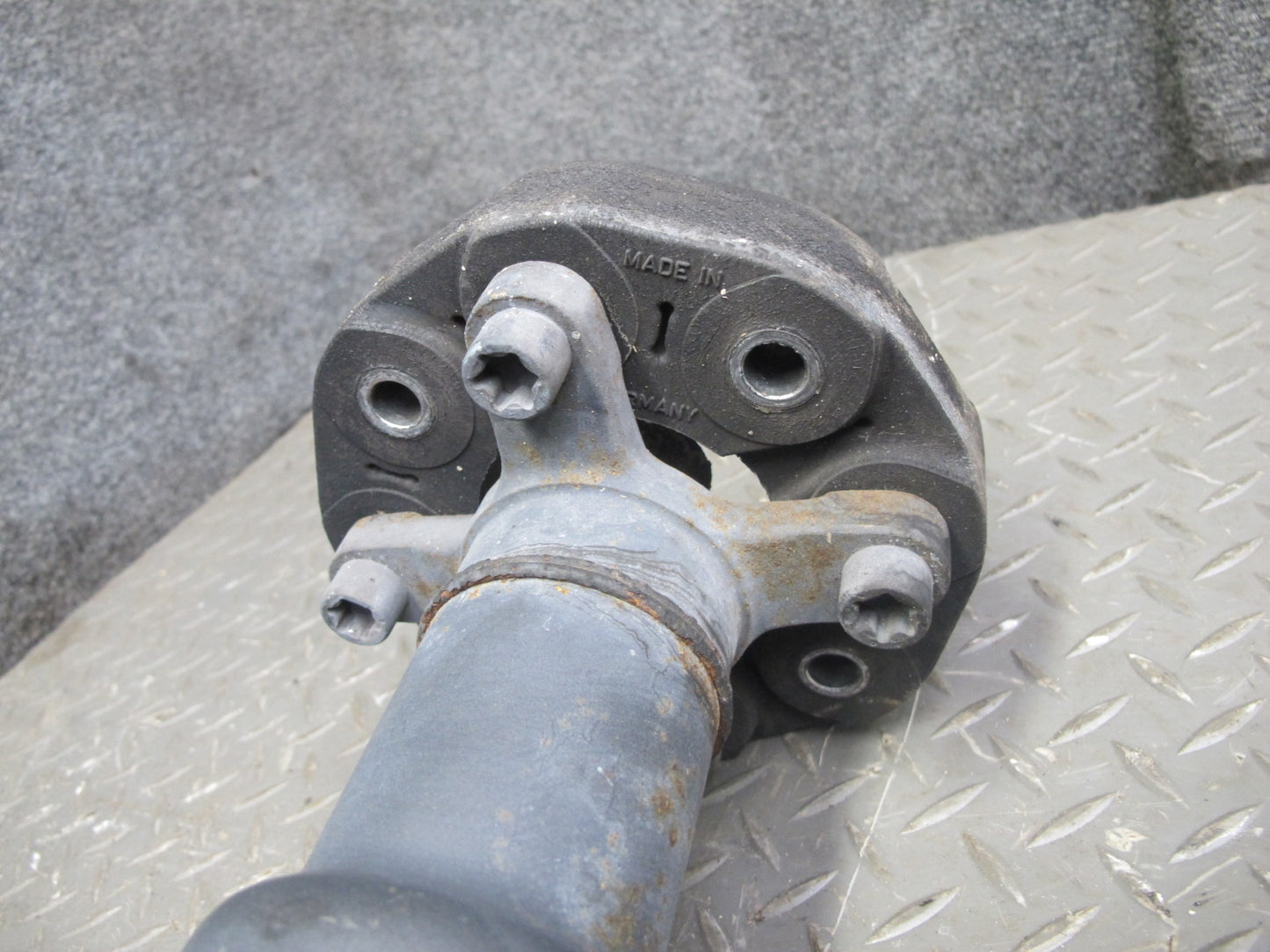 04-06 Mercedes R230 SL600 A/T Rear Driveshaft Drive Shaft 85K 2304101706 OEM