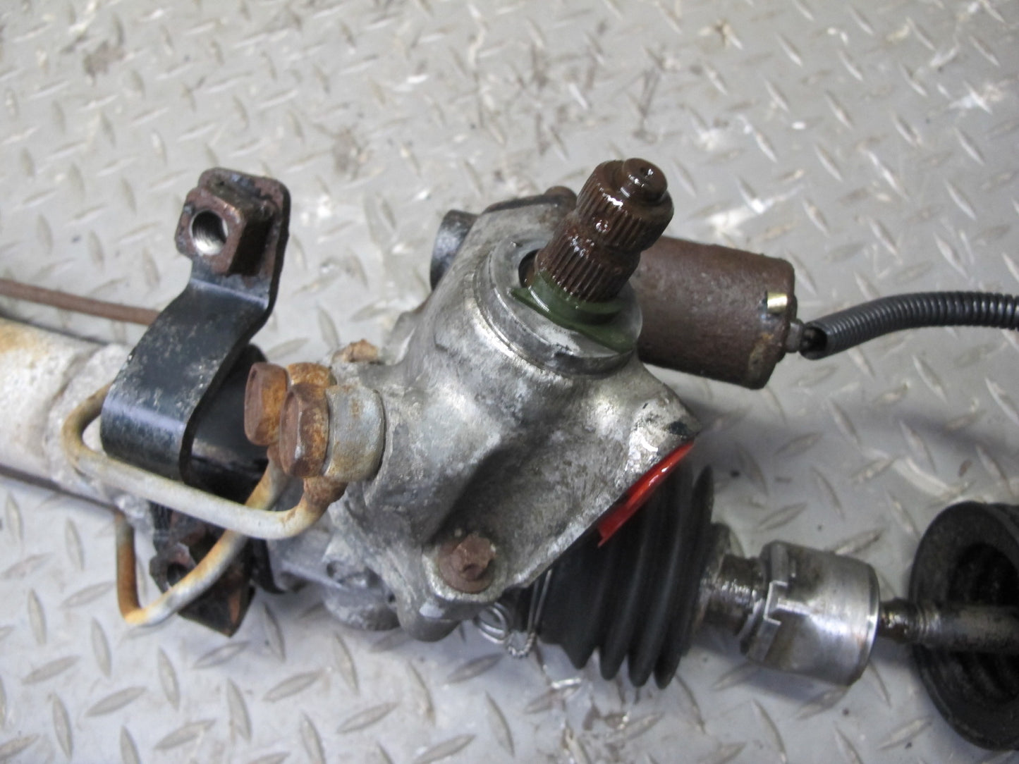 90-96 Nissan Z32 300ZX NON Turbo Power Steering Rack & Pinion OEM