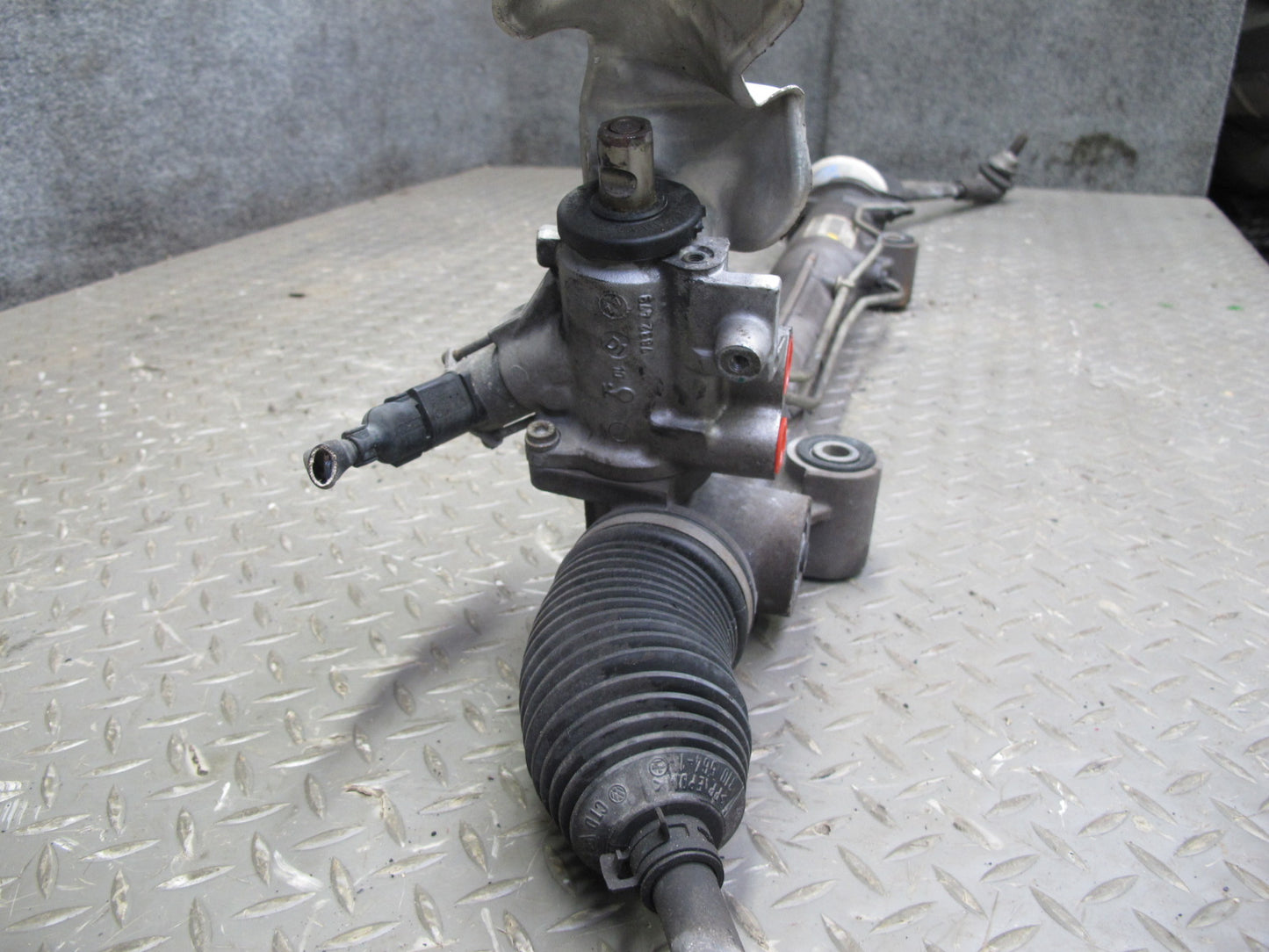 2011-2018 Porsche Cayenne 958 Power Steering Rack & Pinion Gear 7P5422055N