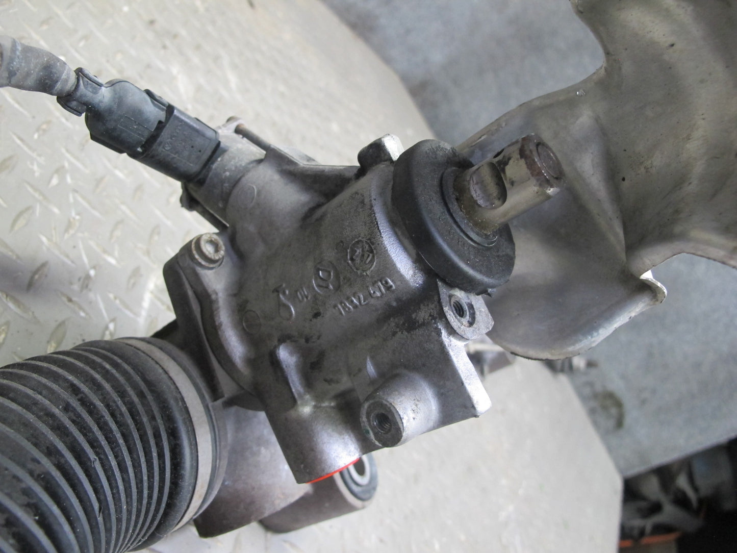 2011-2018 Porsche Cayenne 958 Power Steering Rack & Pinion Gear 7P5422055N