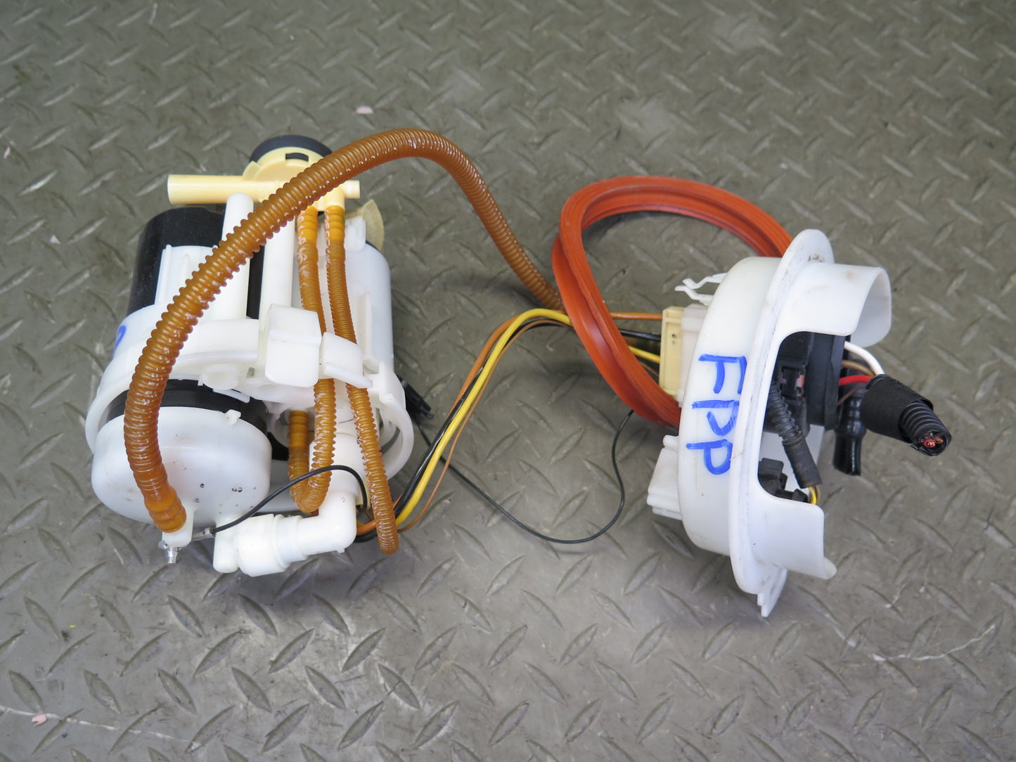 17-20 Porsche Panamera 971 3.0L Fuel Pump Assembly