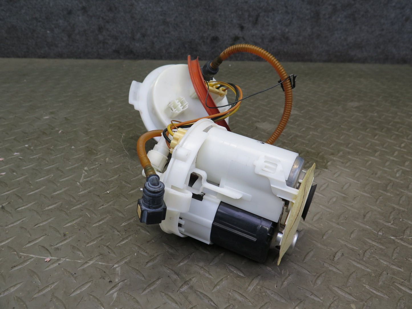 17-20 Porsche Panamera 971 3.0L Fuel Pump Assembly