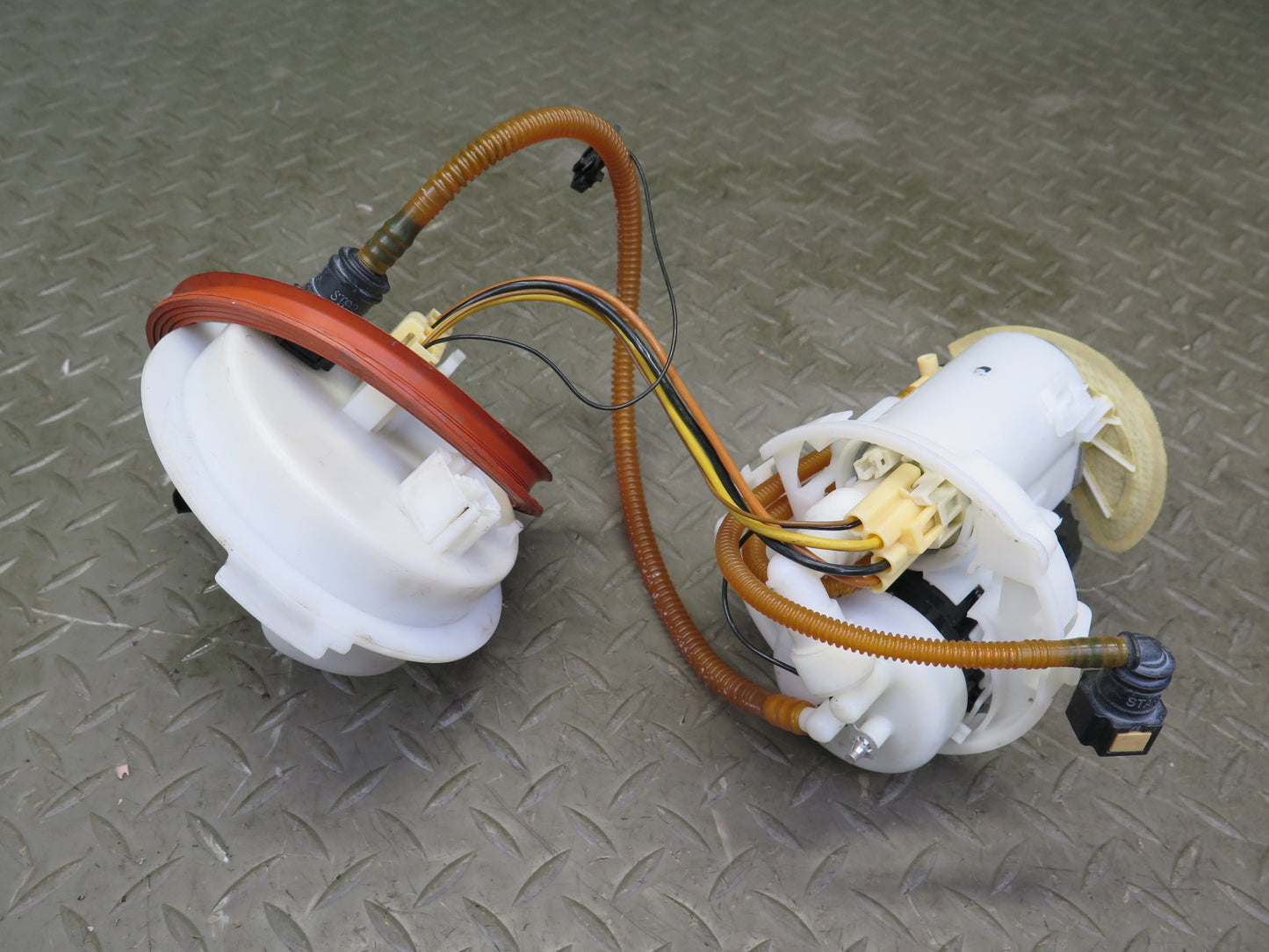 17-20 Porsche Panamera 971 3.0L Fuel Pump Assembly