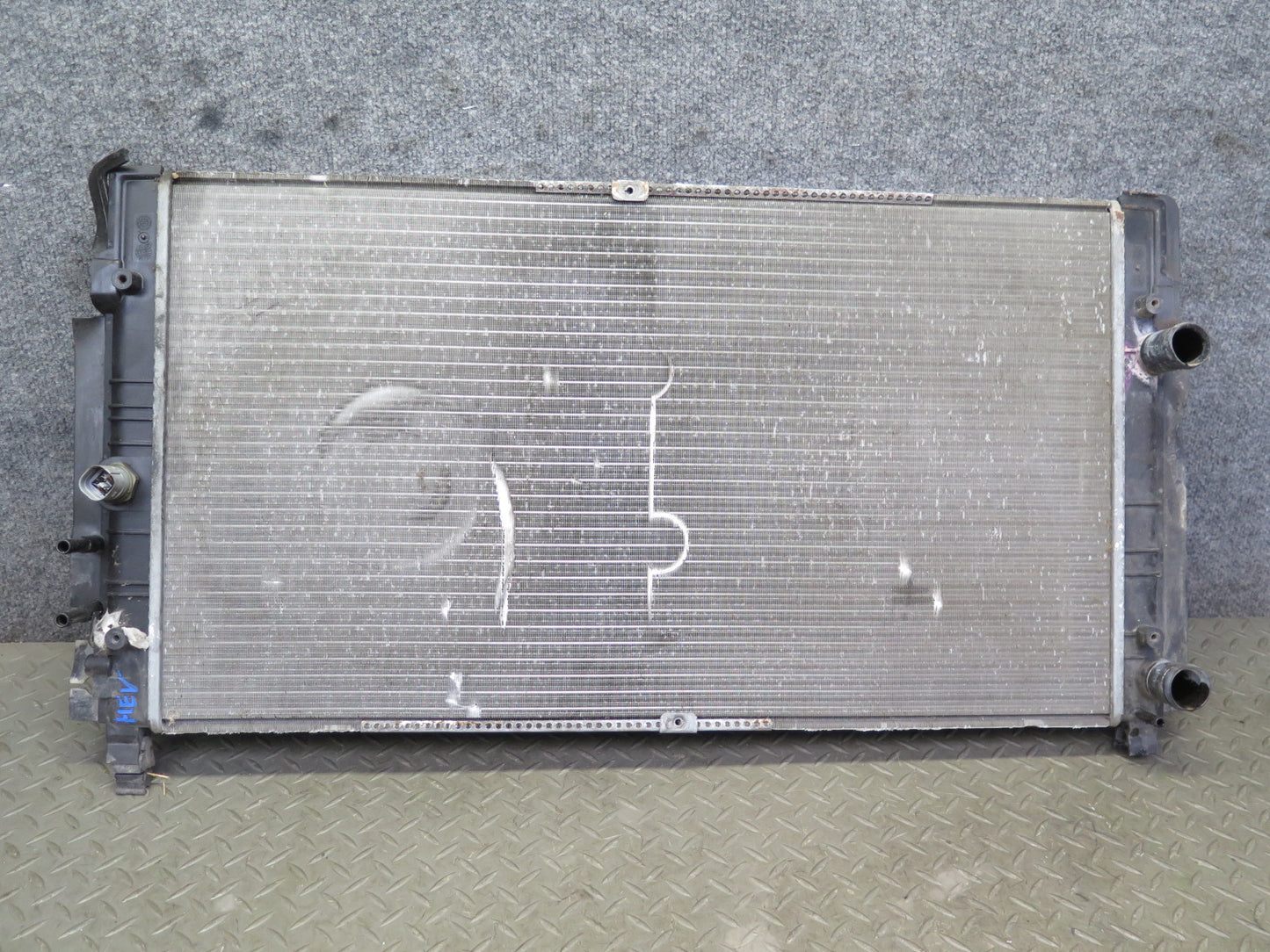 2000 VW Eurovan T4 2.8L Engine Radiator A/C Condenser Oil Cooler Assembly OEM