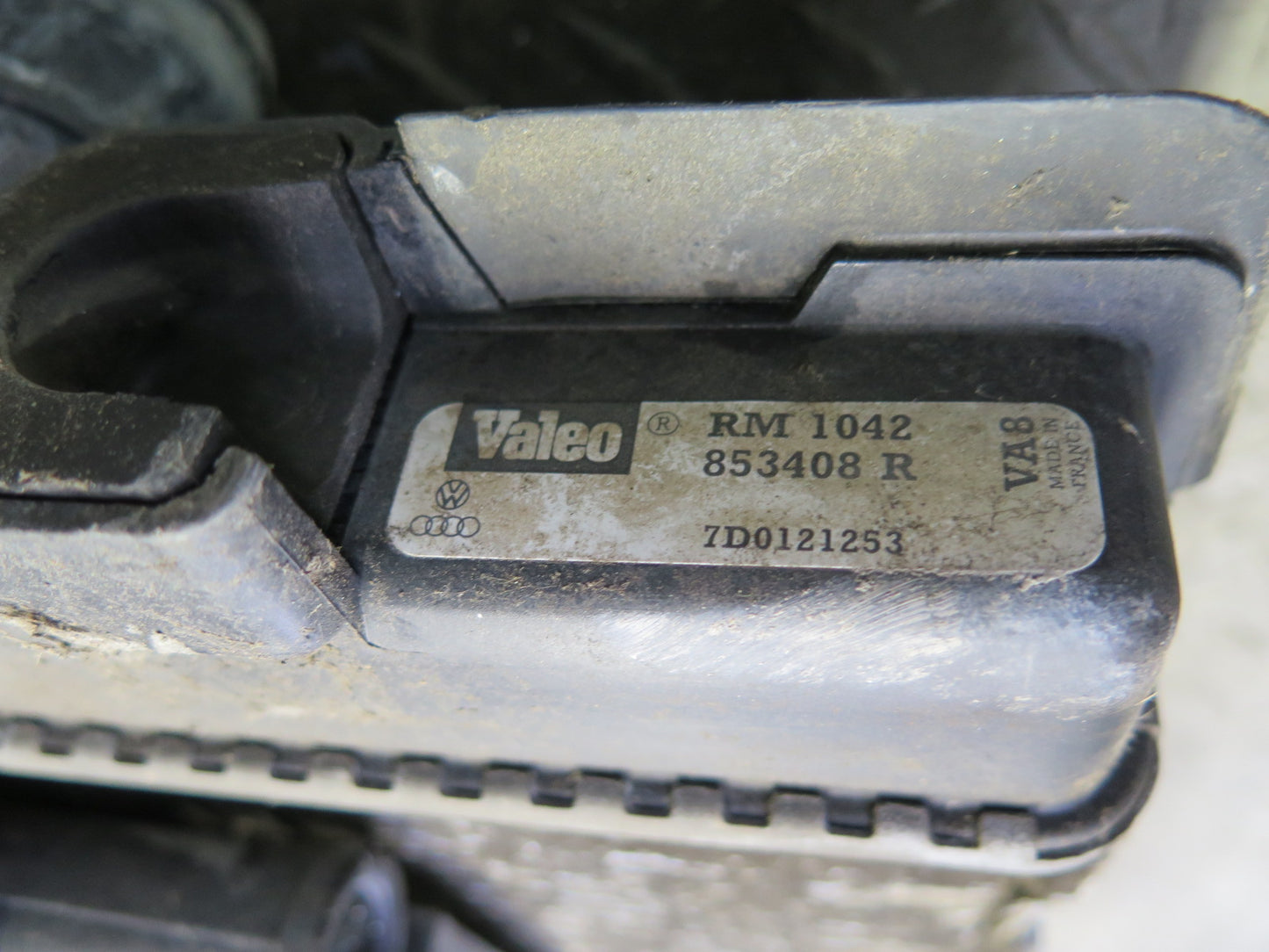 2000 VW Eurovan T4 2.8L Engine Radiator A/C Condenser Oil Cooler Assembly OEM