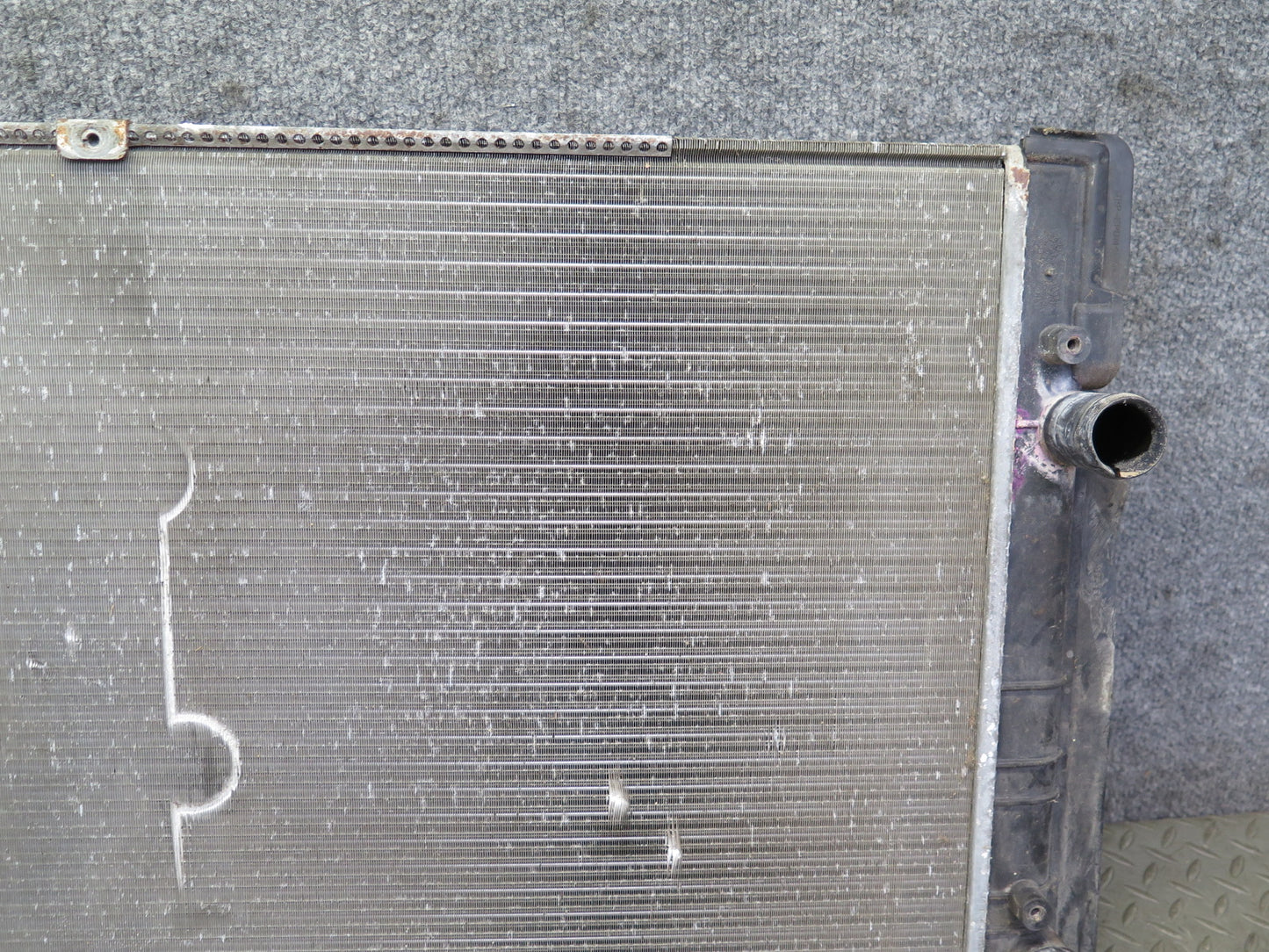 2000 VW Eurovan T4 2.8L Engine Radiator A/C Condenser Oil Cooler Assembly OEM