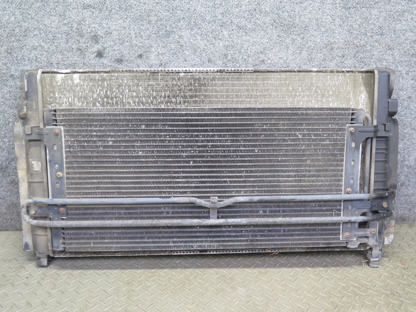 2000 VW Eurovan T4 2.8L Engine Radiator A/C Condenser Oil Cooler Assembly OEM