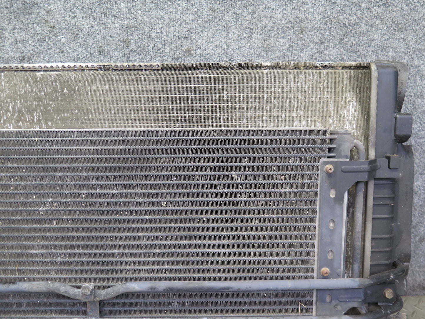 2000 VW Eurovan T4 2.8L Engine Radiator A/C Condenser Oil Cooler Assembly OEM