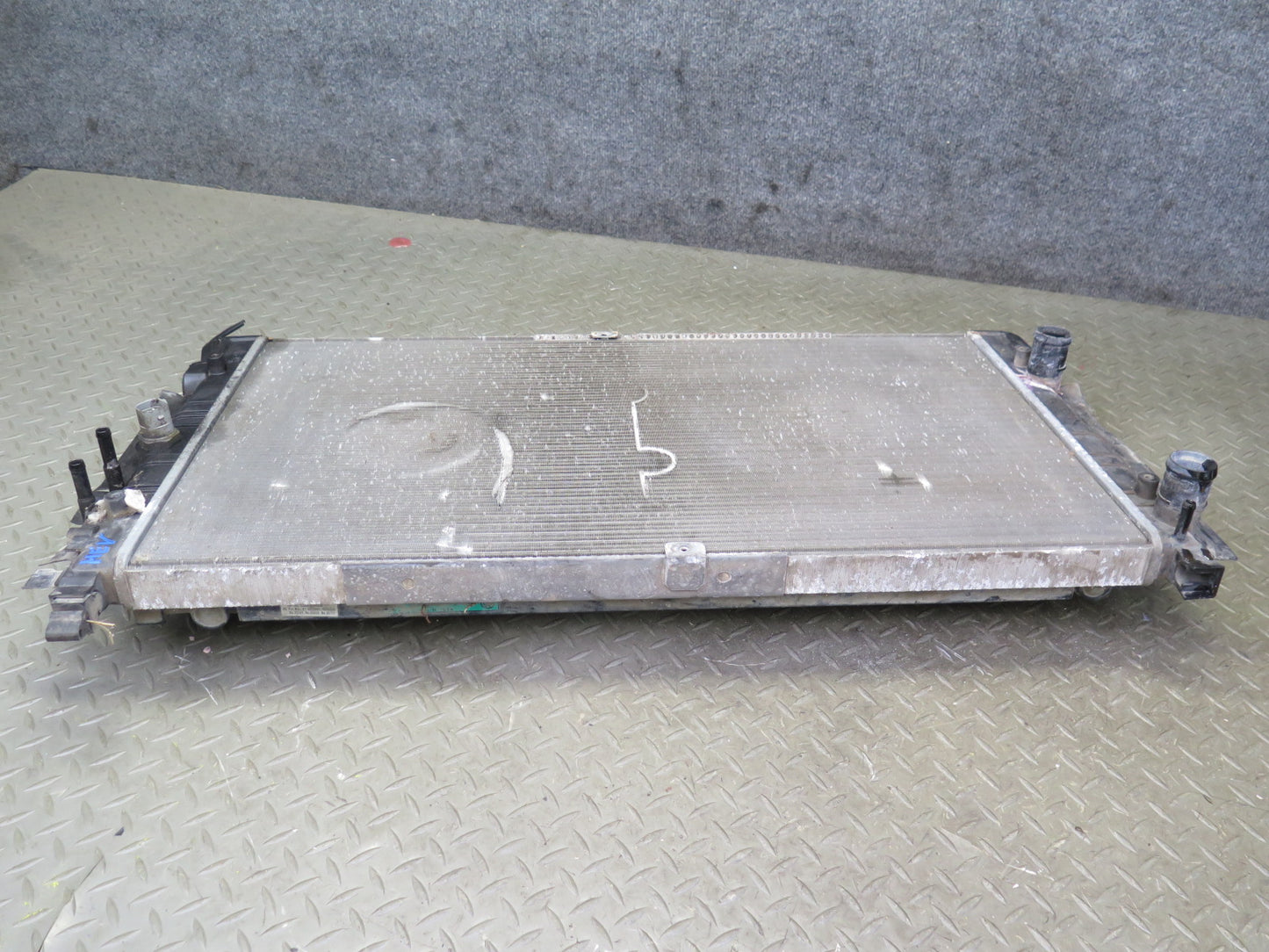 2000 VW Eurovan T4 2.8L Engine Radiator A/C Condenser Oil Cooler Assembly OEM