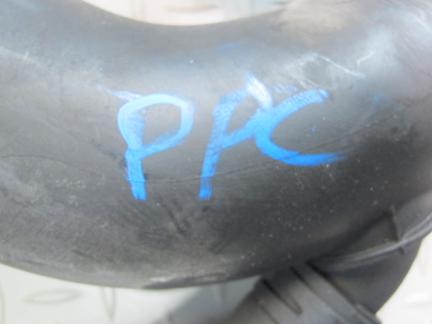 11-18 Porsche Cayenne 958 4.8L Turbo Left & Right Side Air Intake Hose Pipe Set