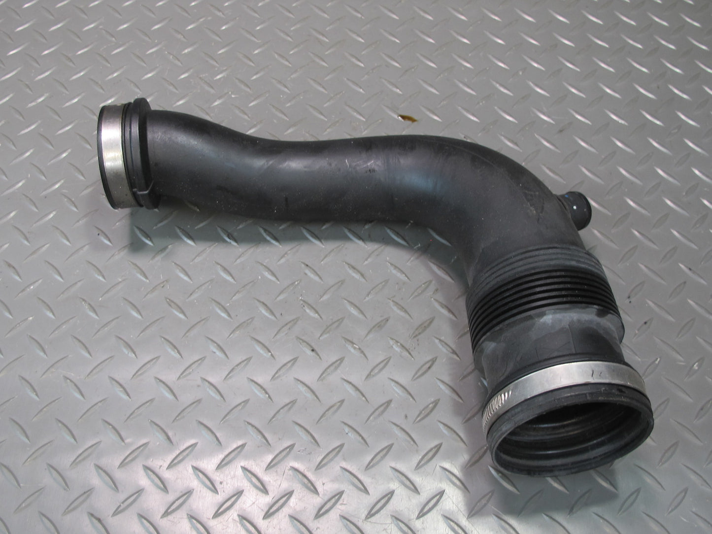 11-18 Porsche Cayenne 958 4.8L Turbo Left & Right Side Air Intake Hose Pipe Set