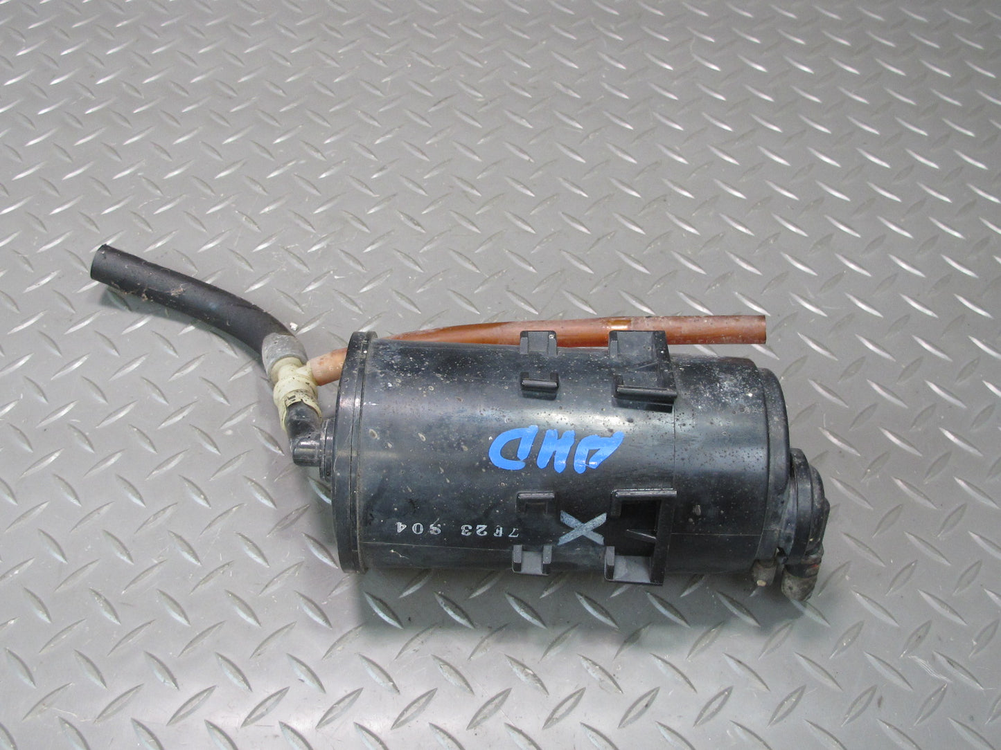96-97 Honda DEL SOL EH6 Fuel Evap Vapor Charcoal Canister OEM