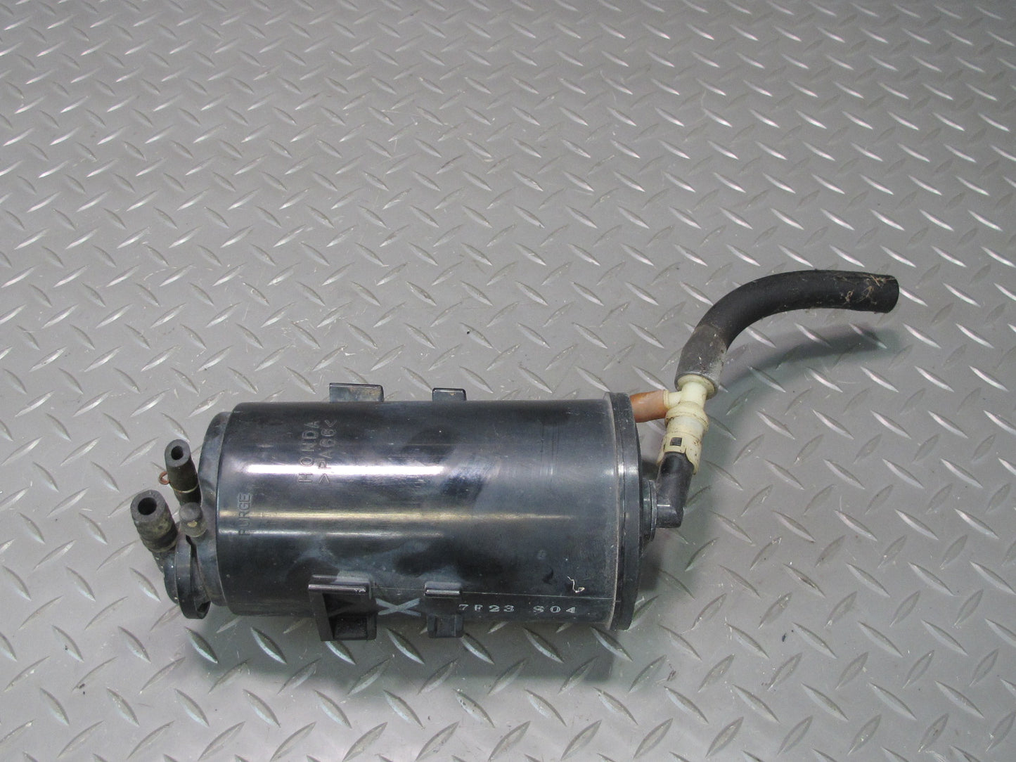 96-97 Honda DEL SOL EH6 Fuel Evap Vapor Charcoal Canister OEM