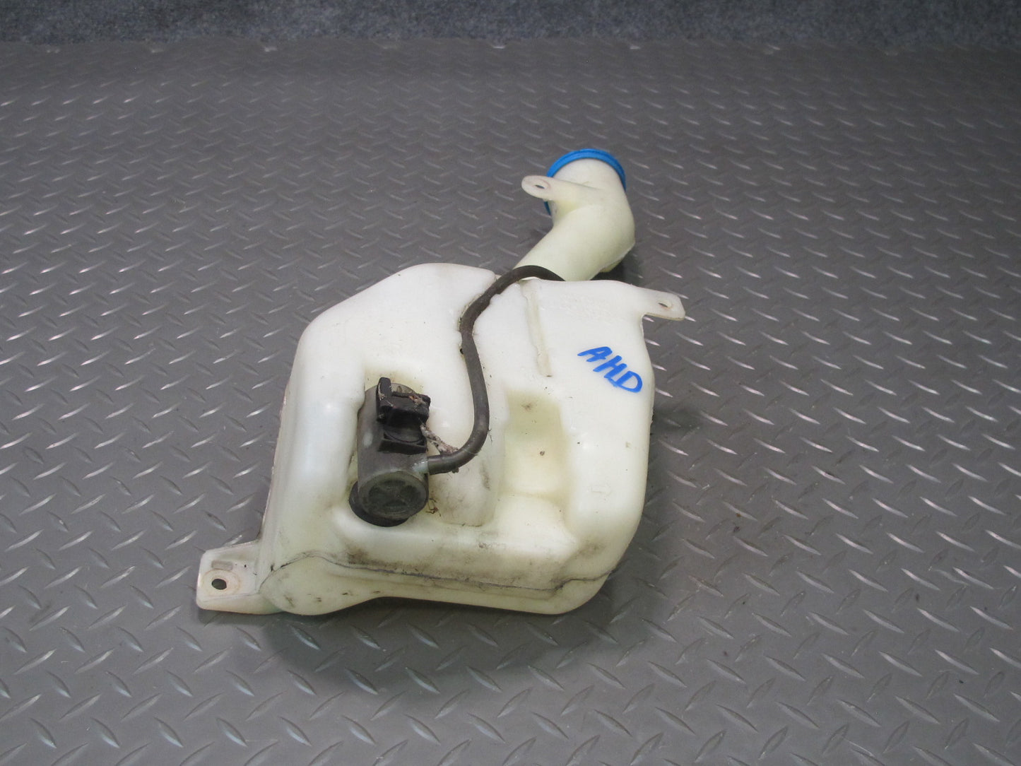 93-97 Honda DEL SOL EH6 Windshield Washer Fluid Reservoir Tank w Pump OEM