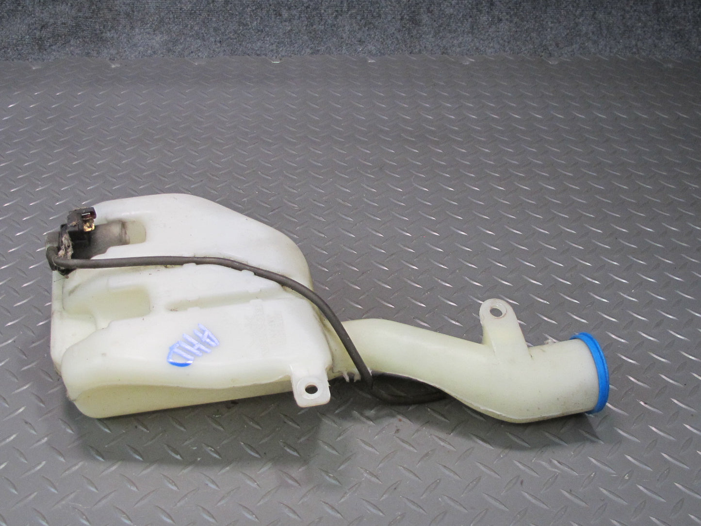 93-97 Honda DEL SOL EH6 Windshield Washer Fluid Reservoir Tank w Pump OEM