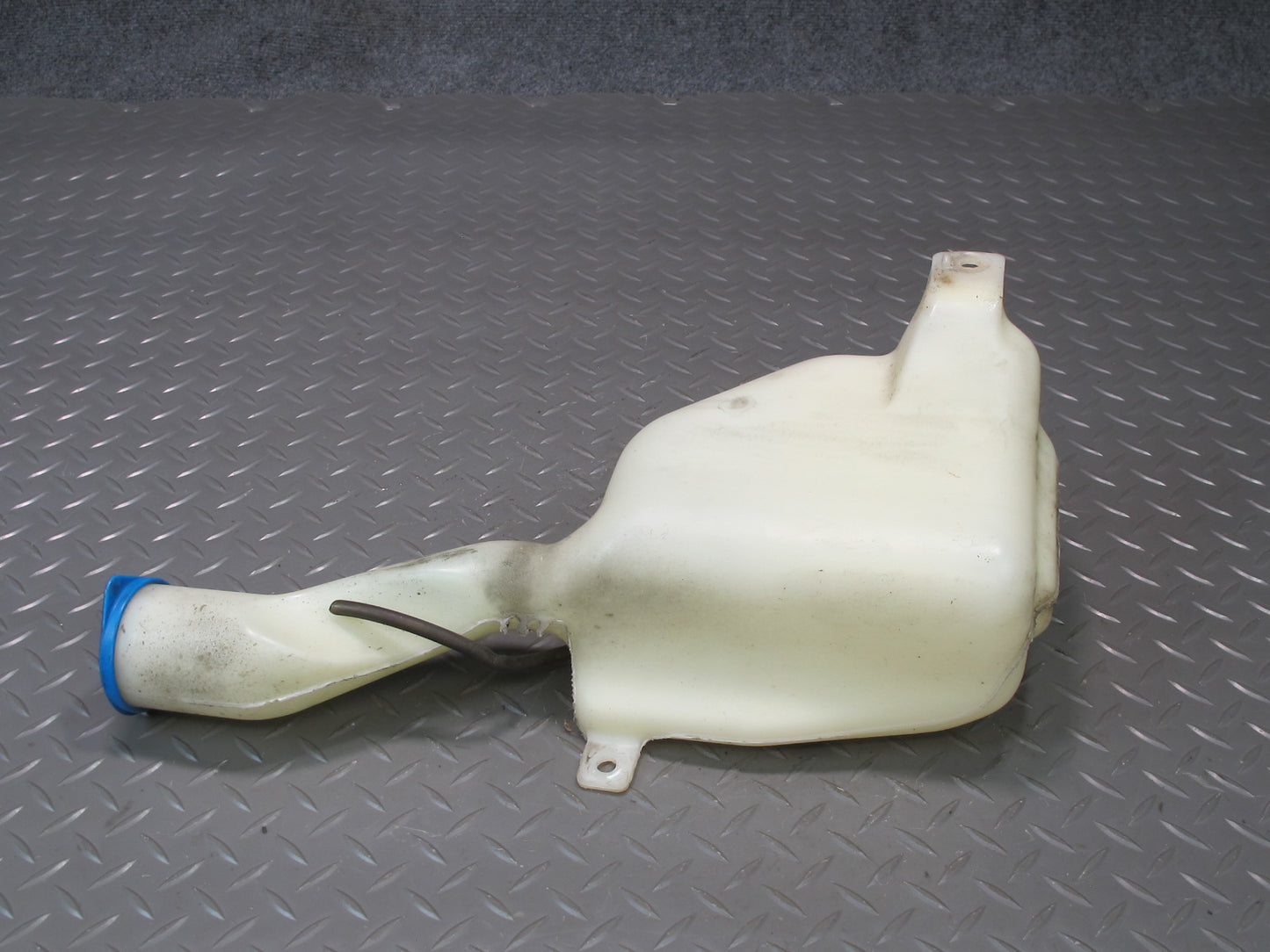 93-97 Honda DEL SOL EH6 Windshield Washer Fluid Reservoir Tank w Pump OEM