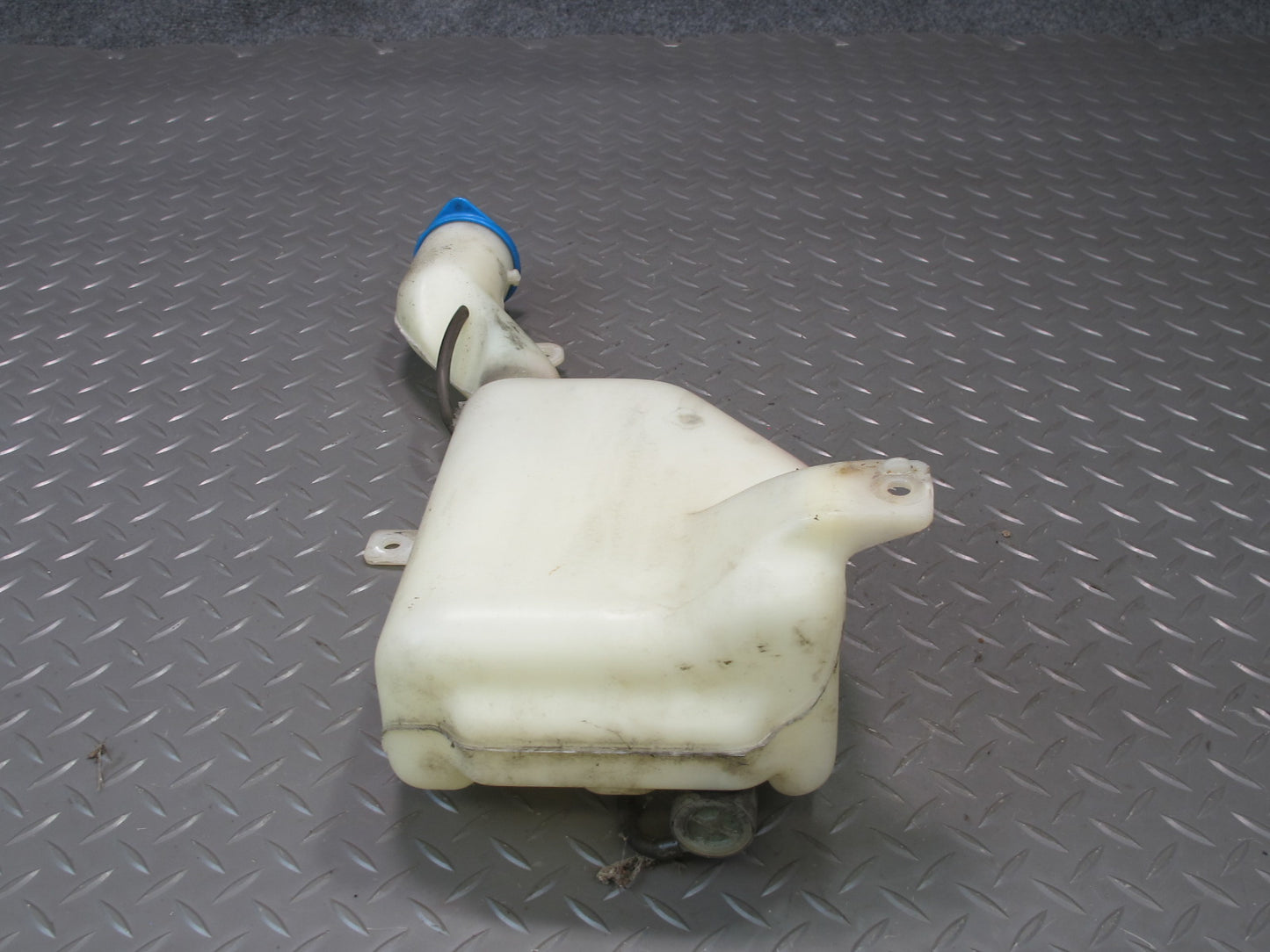 93-97 Honda DEL SOL EH6 Windshield Washer Fluid Reservoir Tank w Pump OEM